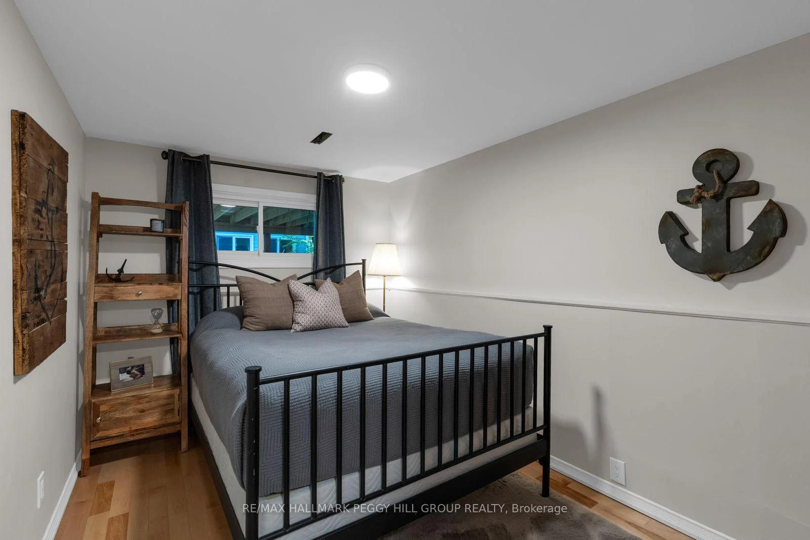 Photo 26 of 19 Austen Lane, Barrie, Letitia Heights — HOMEH