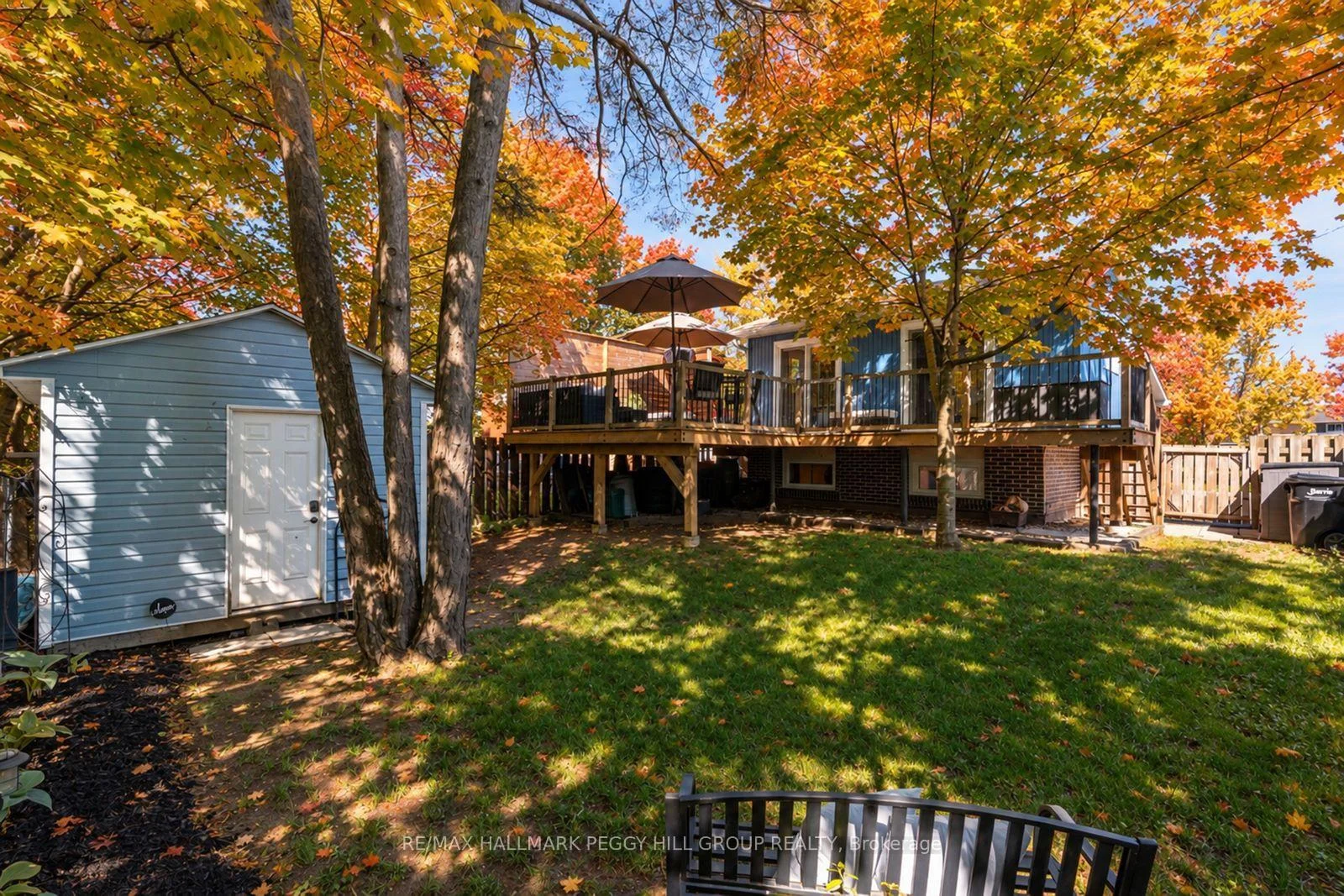 Photo 32 of 19 Austen Lane, Barrie, Letitia Heights — HOMEH