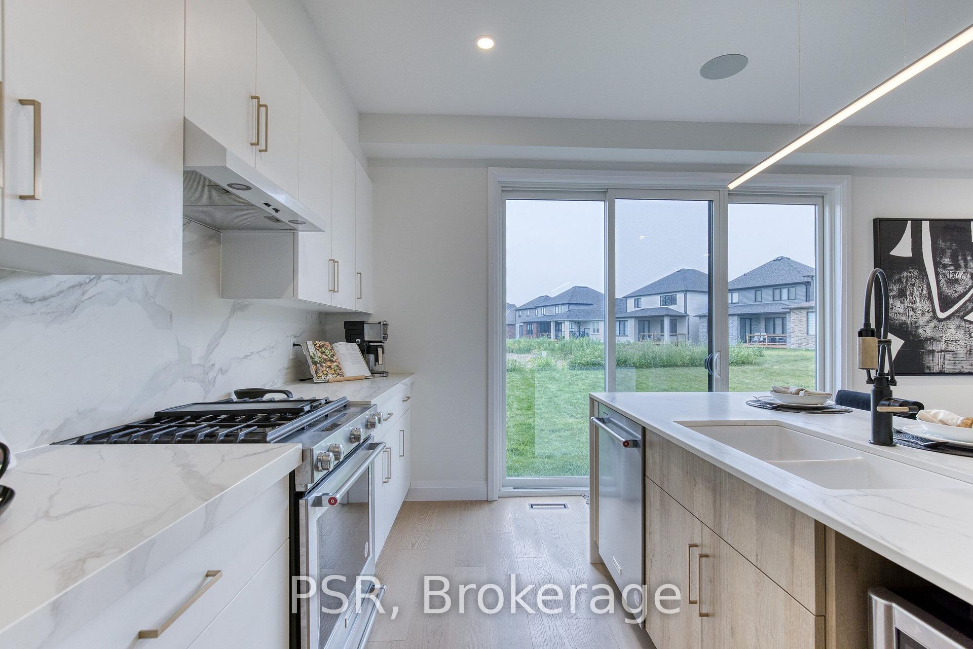 Photo 25 of 50 Heron Point Lane, Woolwich, Breslau — HOMEH