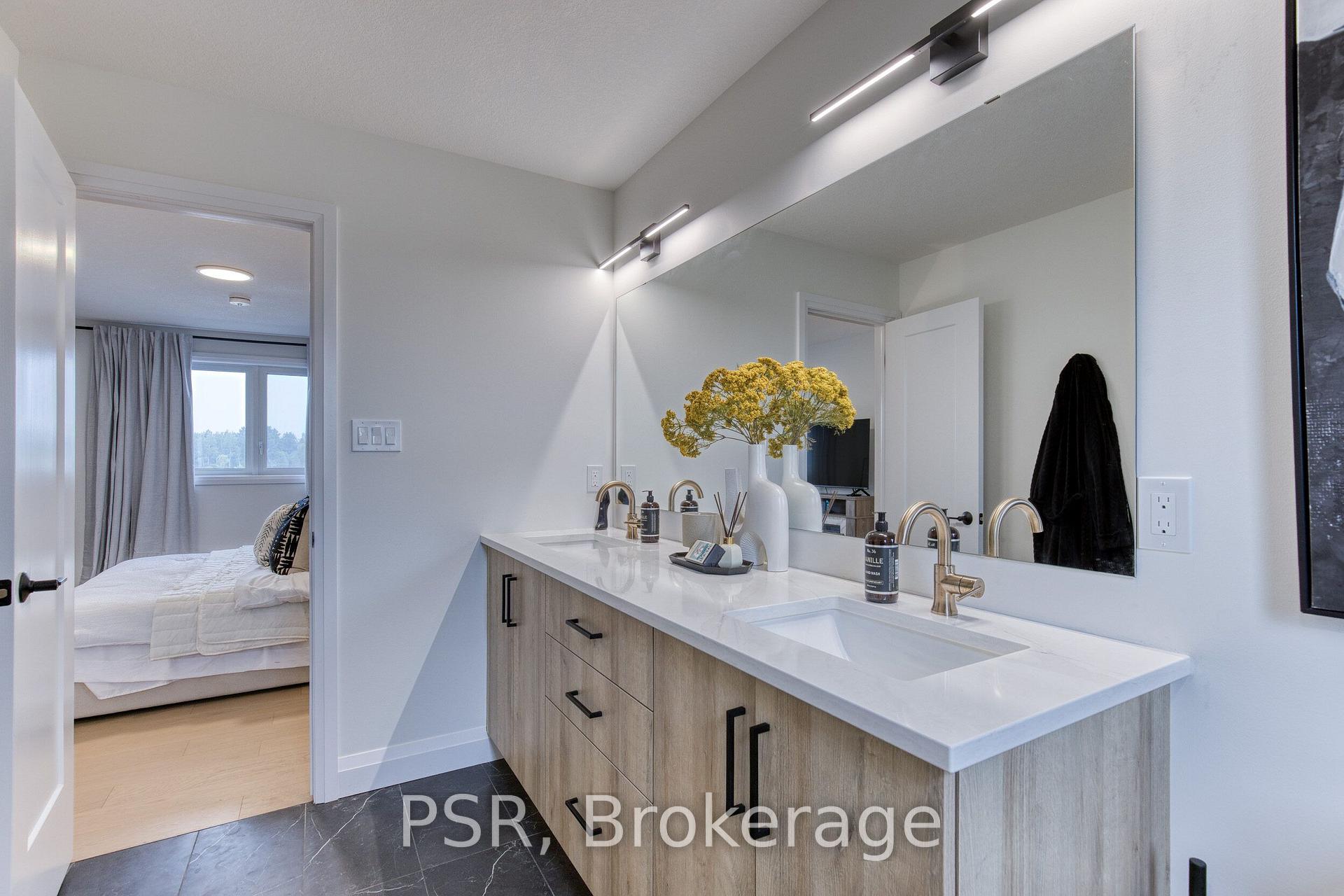 Photo 49 of 50 Heron Point Lane, Woolwich, Breslau — HOMEH