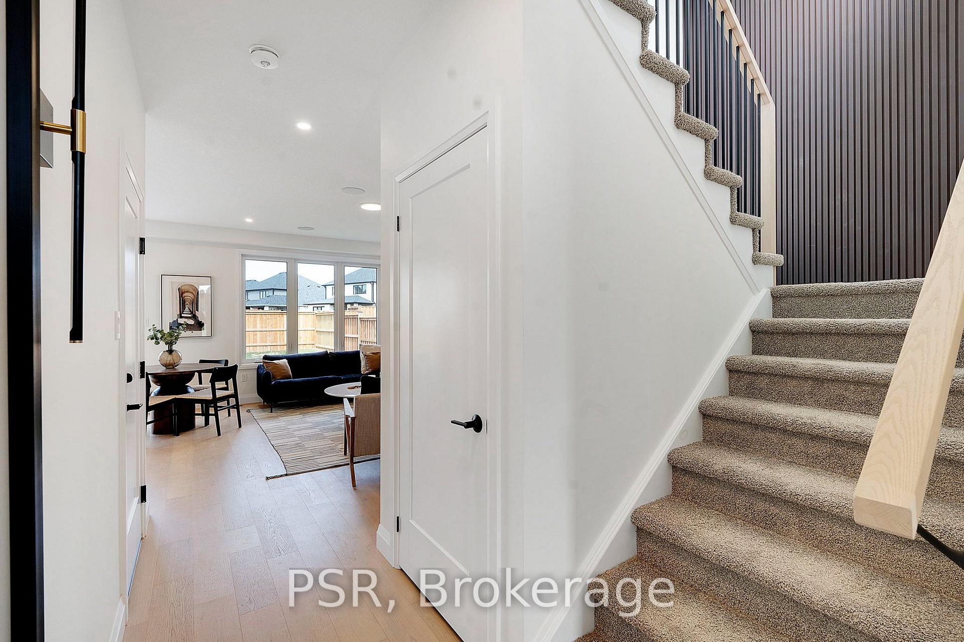 Photo 10 of 50 Heron Point Lane, Woolwich, Breslau — HOMEH