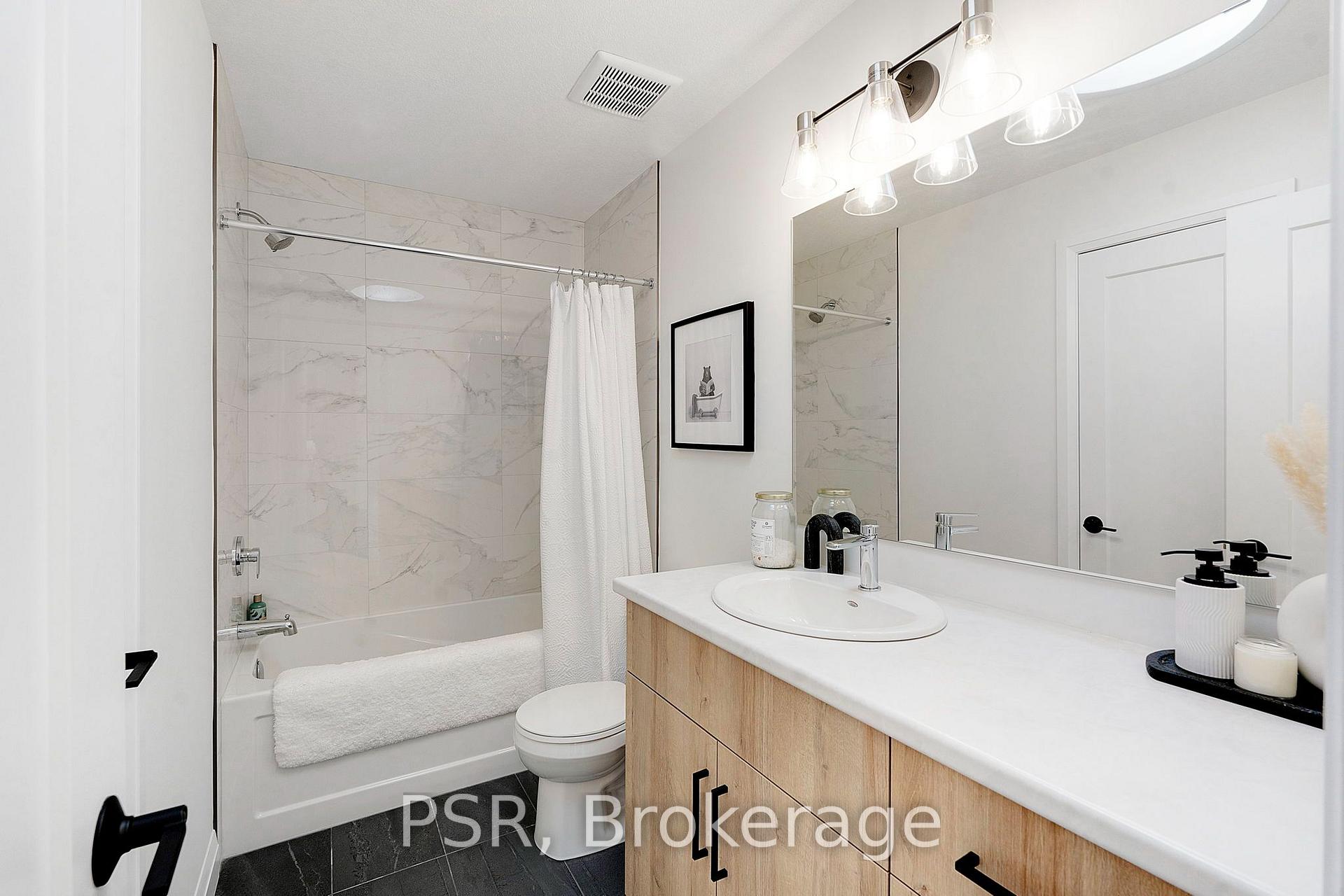 Photo 44 of 50 Heron Point Lane, Woolwich, Breslau — HOMEH