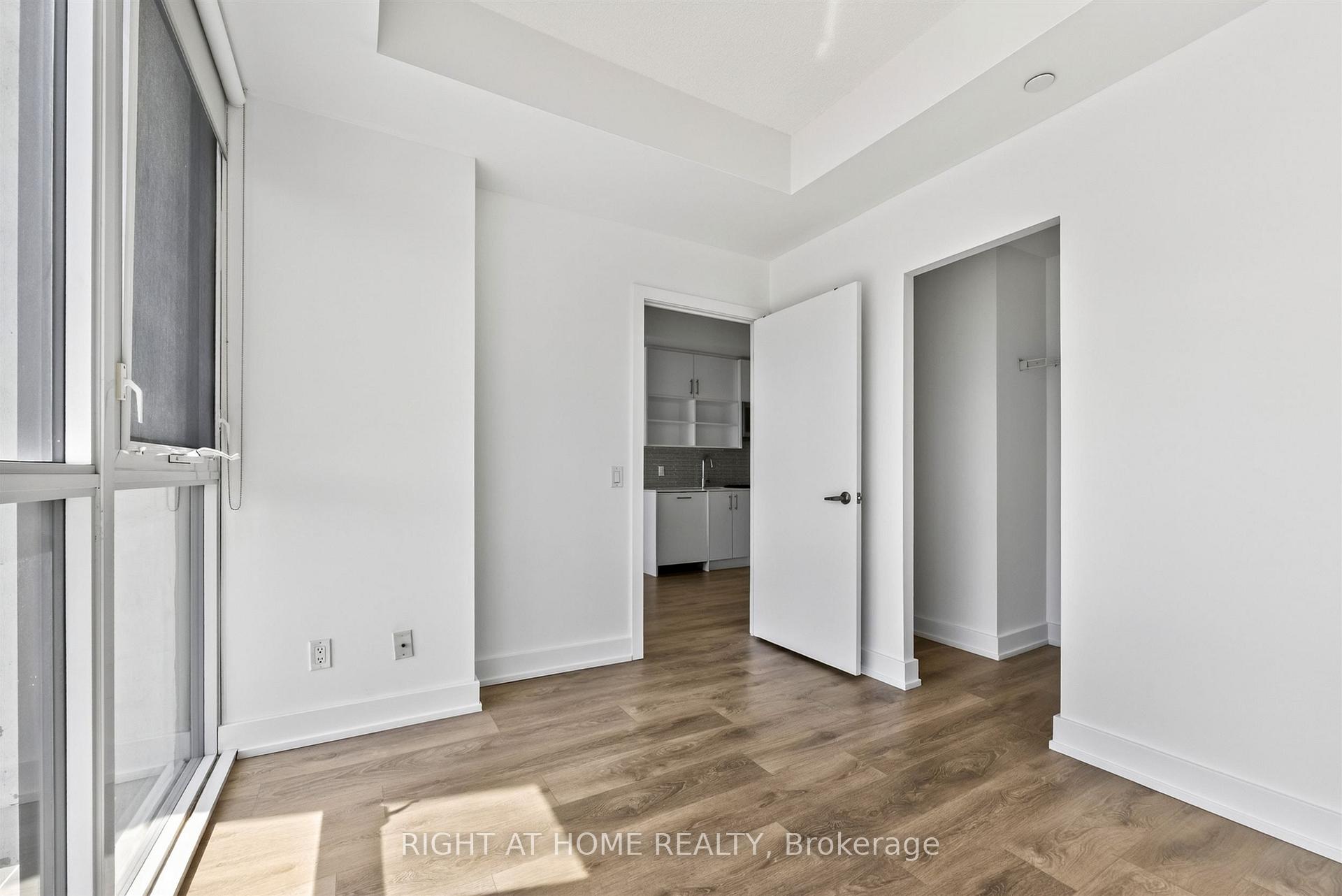 Photo 14 of Unit 712, 128 Fairview Mall Drive, North York, Don Valley Village — HOMEH