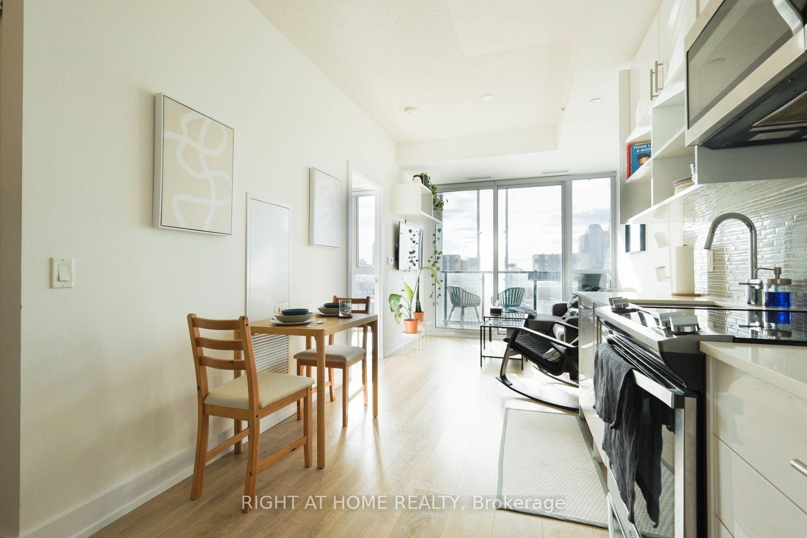 Photo 21 of Unit 712, 128 Fairview Mall Drive, North York, Don Valley Village — HOMEH
