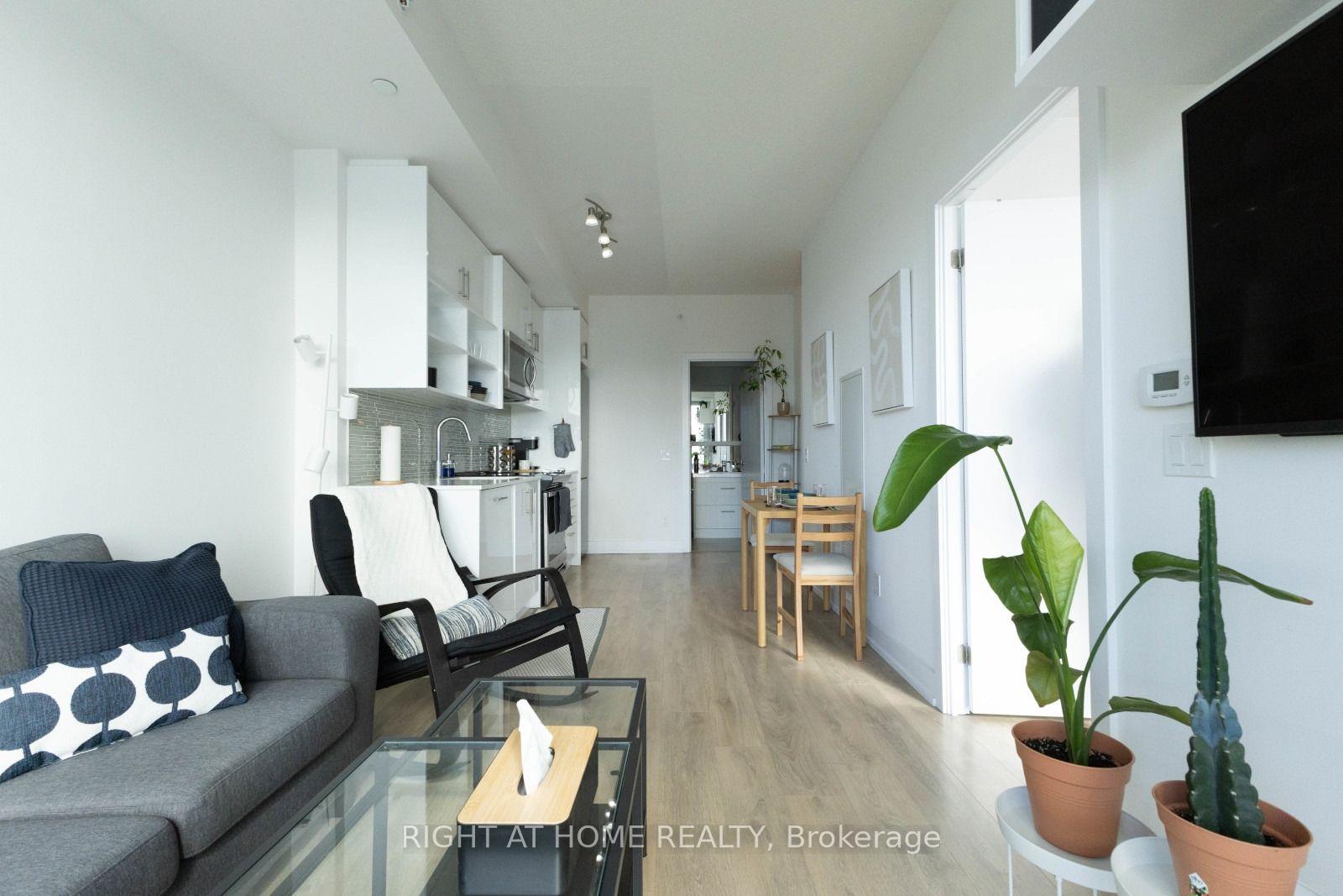Photo 25 of Unit 712, 128 Fairview Mall Drive, North York, Don Valley Village — HOMEH