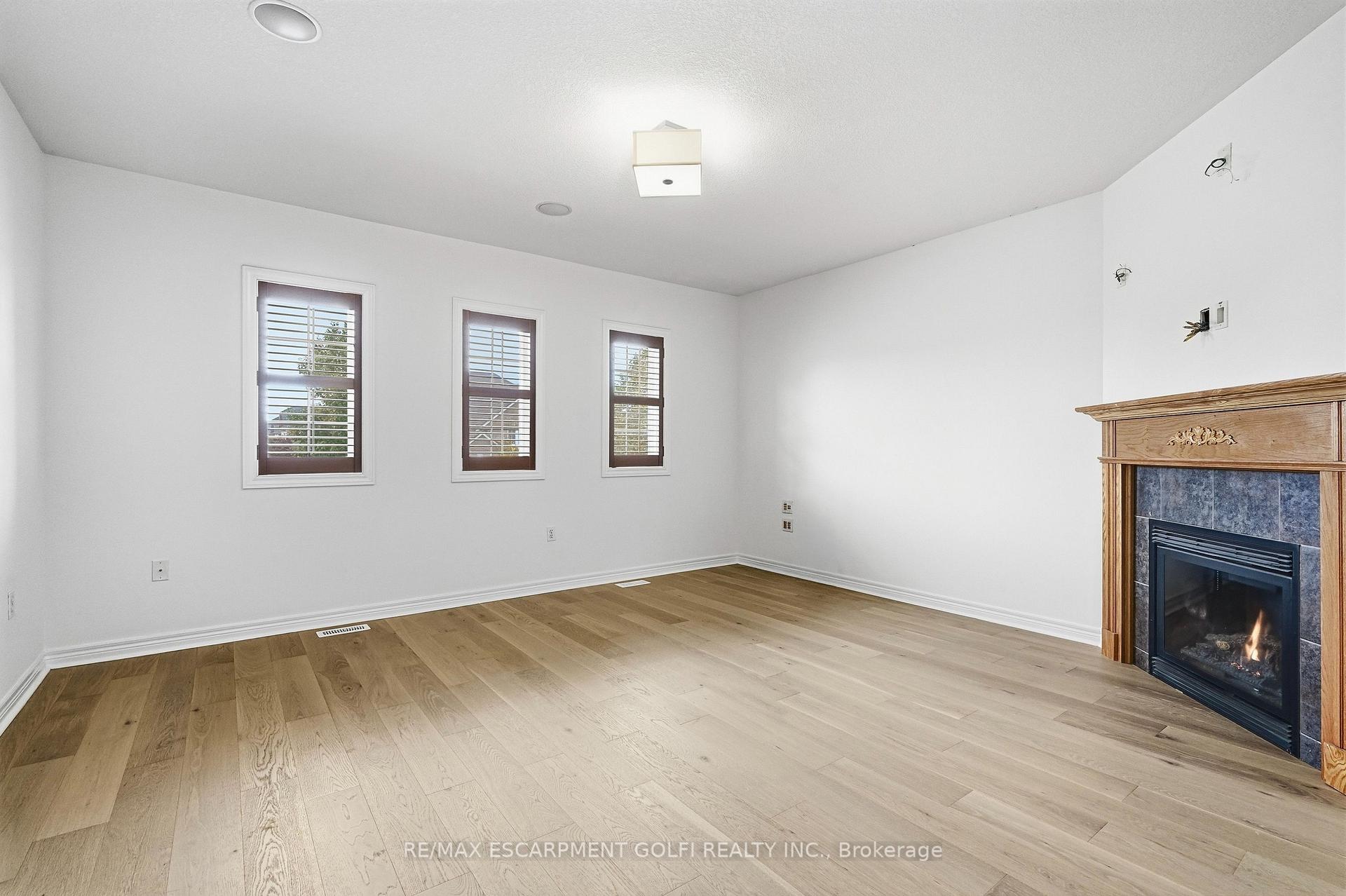 Photo 13 of 115 Bocelli Crescent, Hamilton, Stoney Creek — HOMEH