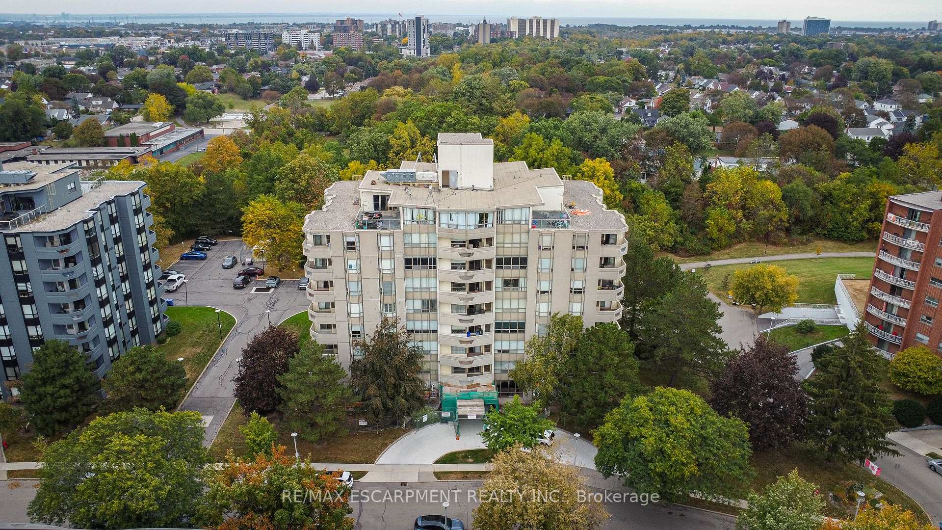 Photo of Unit 510, 8 Village Green Boulevard