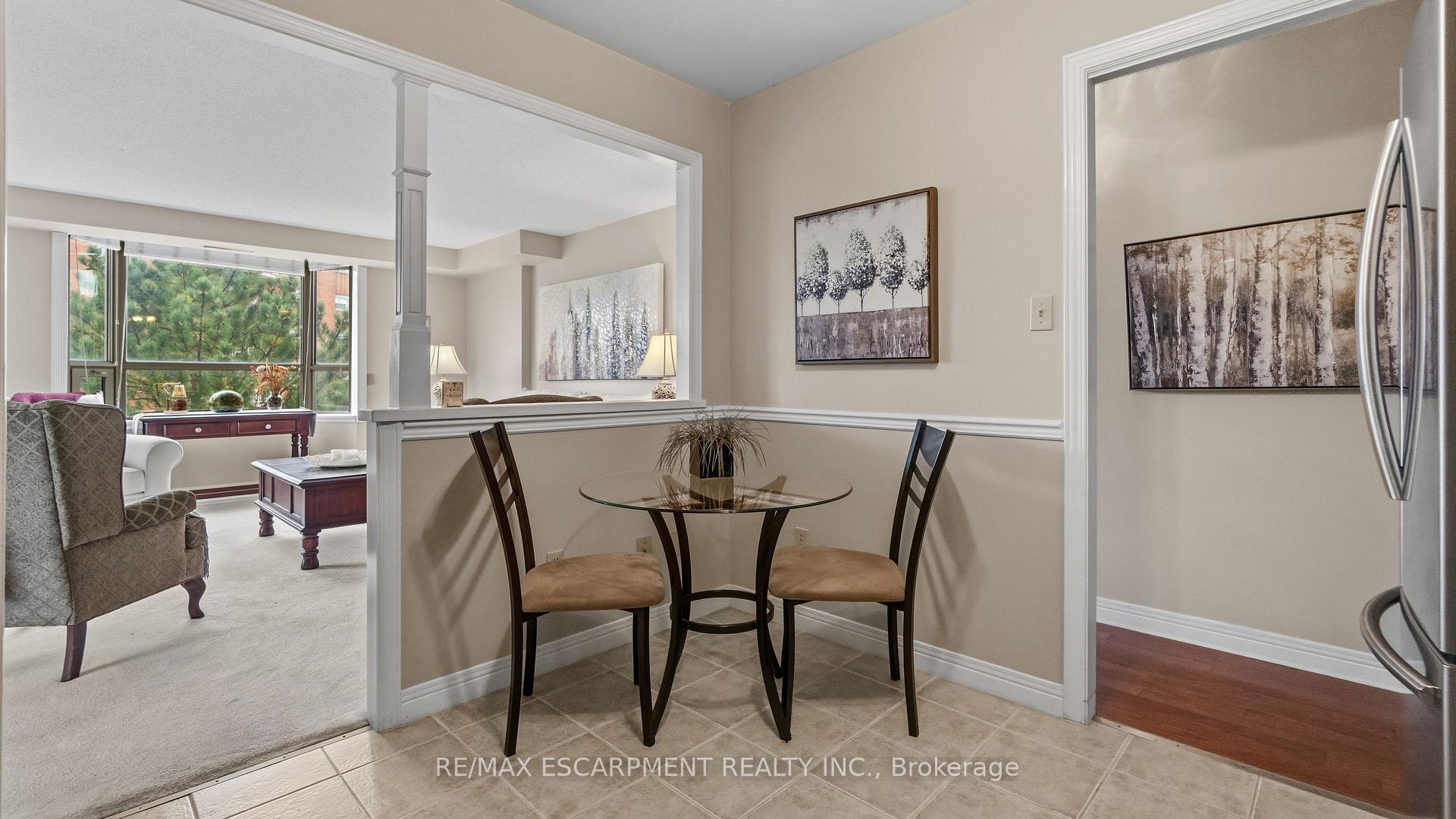 Photo 14 of Unit 510, 8 Village Green Boulevard, Hamilton, Stoney Creek — HOMEH