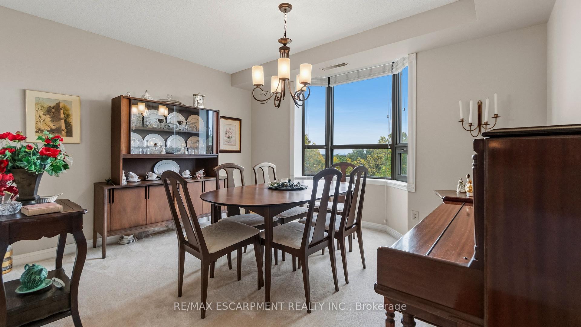 Photo 17 of Unit 510, 8 Village Green Boulevard, Hamilton, Stoney Creek — HOMEH