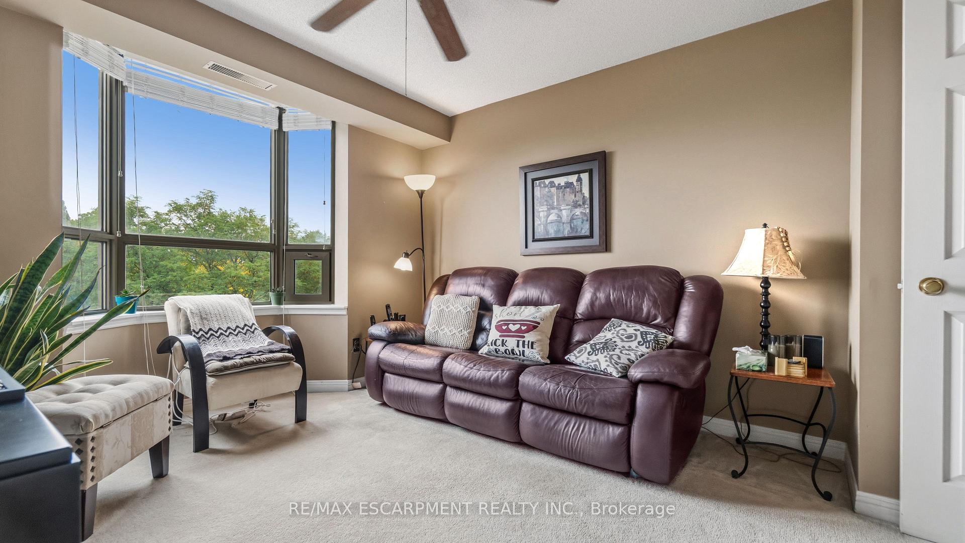 Photo 22 of Unit 510, 8 Village Green Boulevard, Hamilton, Stoney Creek — HOMEH