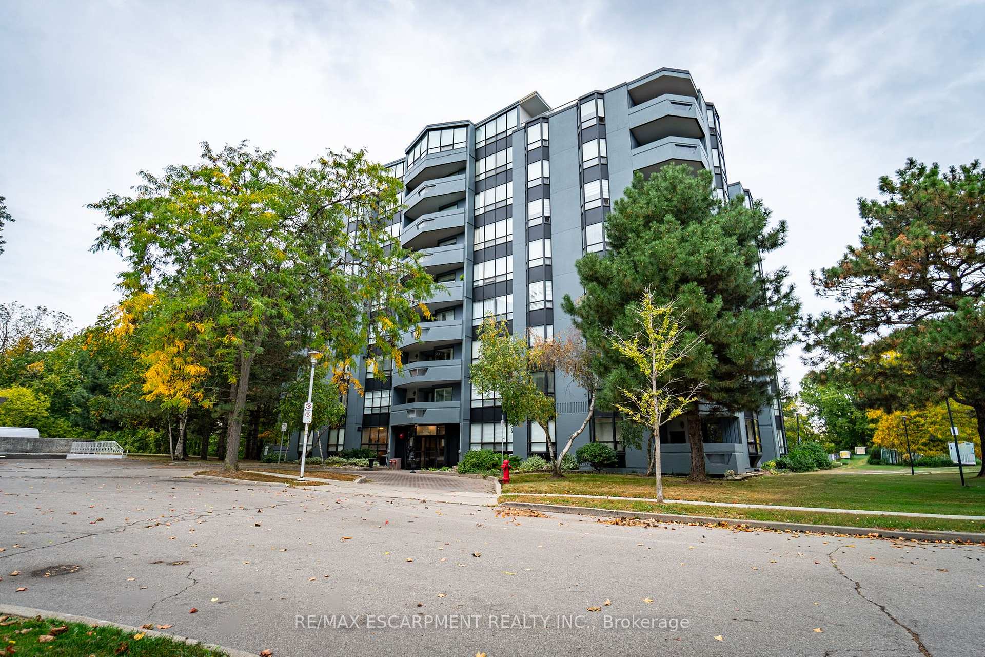 Photo 26 of Unit 510, 8 Village Green Boulevard, Hamilton, Stoney Creek — HOMEH
