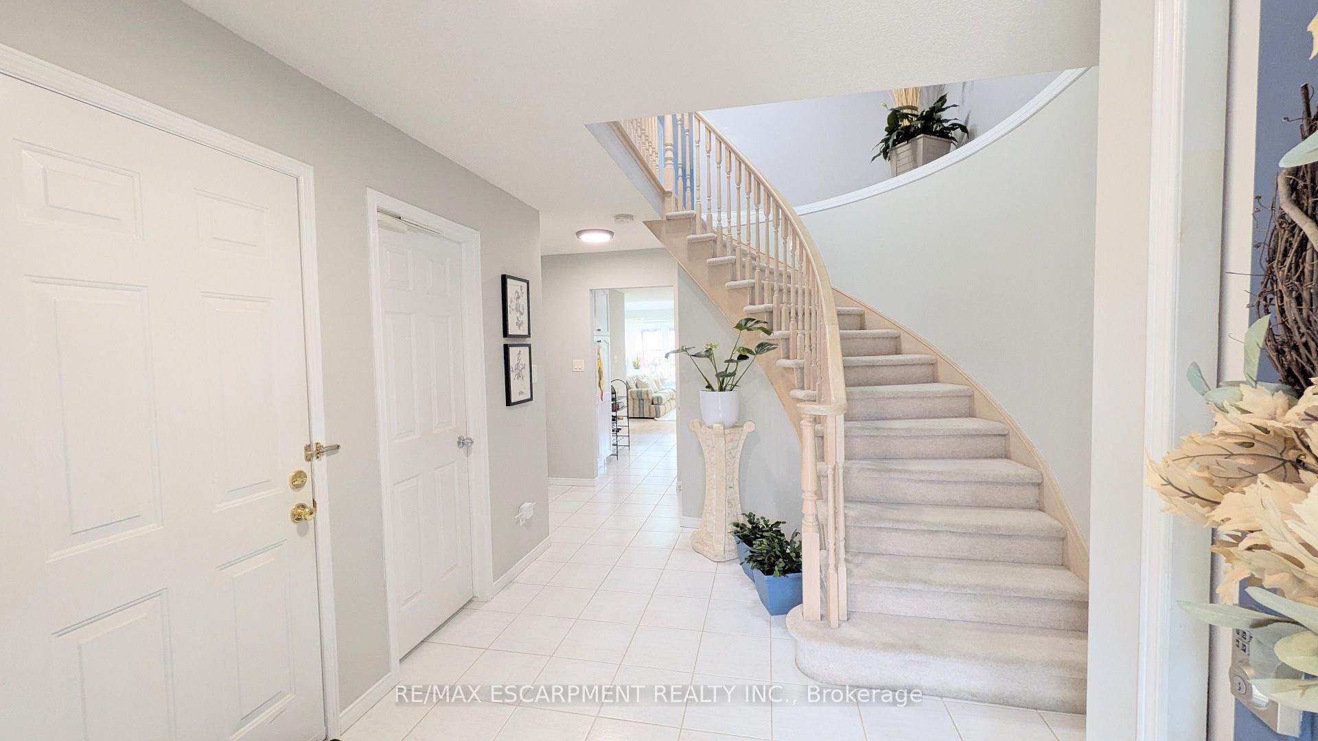 Photo 4 of 68 Benjamin Drive, Hamilton, Jerome — HOMEH