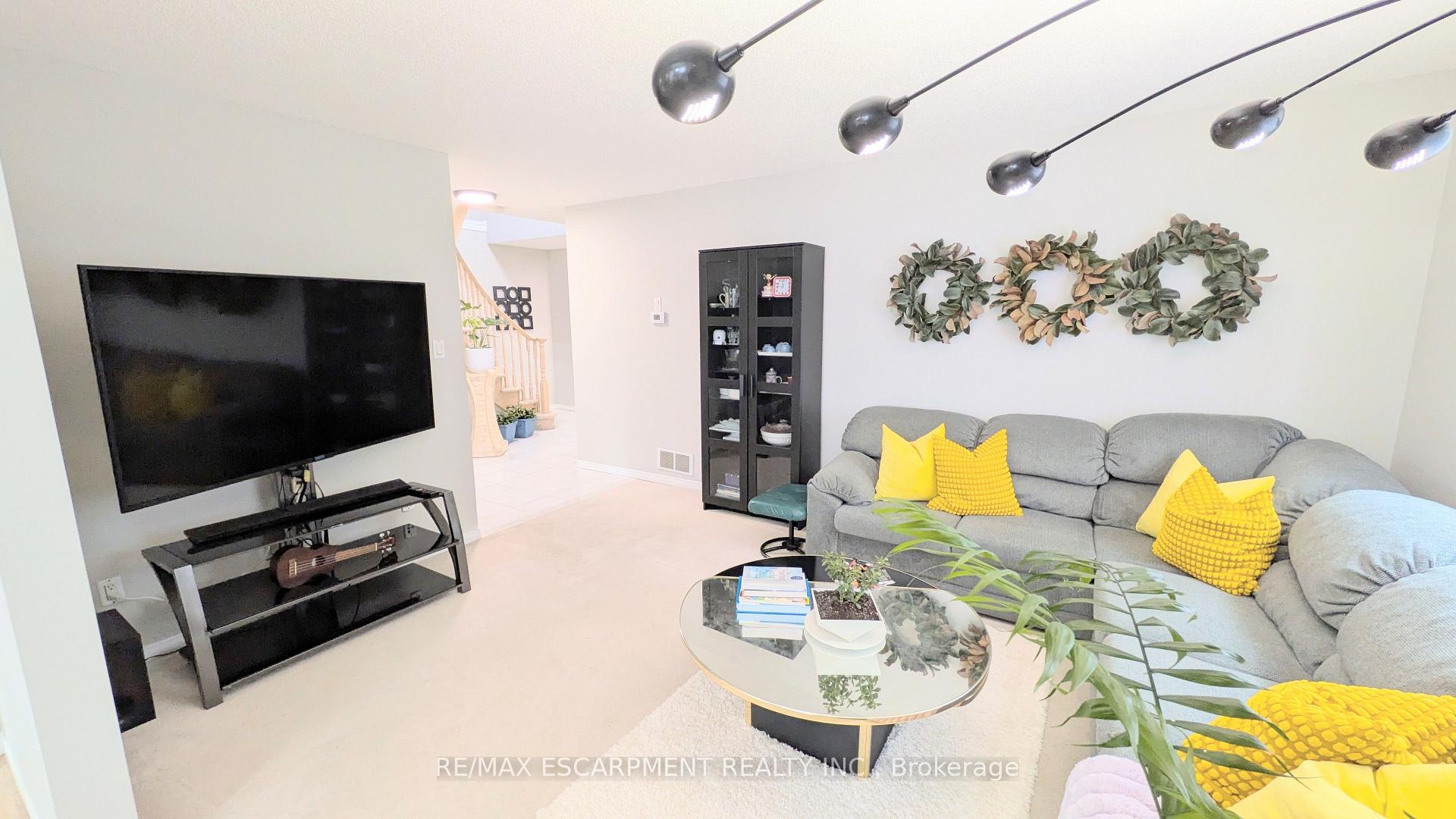 Photo 8 of 68 Benjamin Drive, Hamilton, Jerome — HOMEH