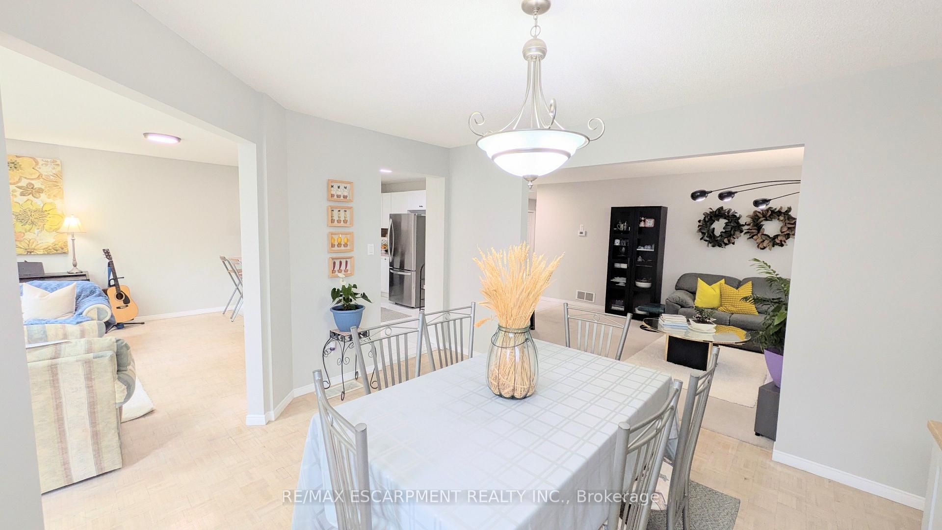 Photo 9 of 68 Benjamin Drive, Hamilton, Jerome — HOMEH