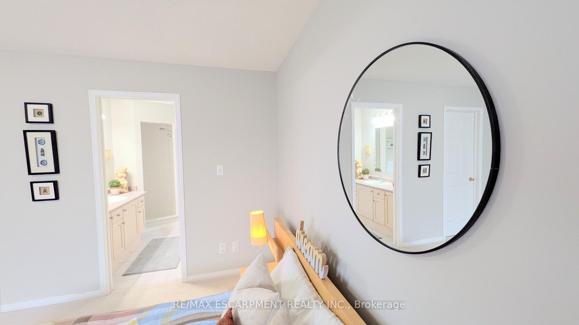 Photo 22 of 68 Benjamin Drive, Hamilton, Jerome — HOMEH