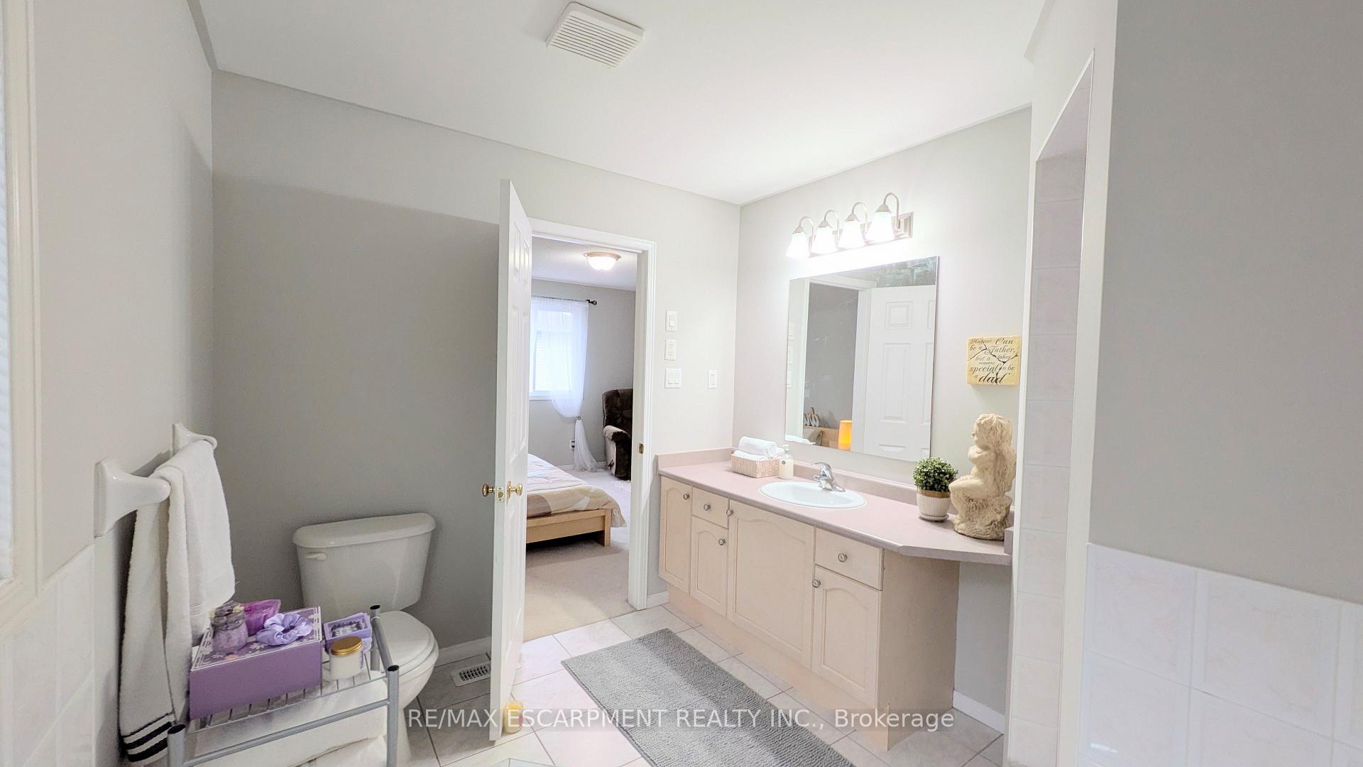 Photo 24 of 68 Benjamin Drive, Hamilton, Jerome — HOMEH