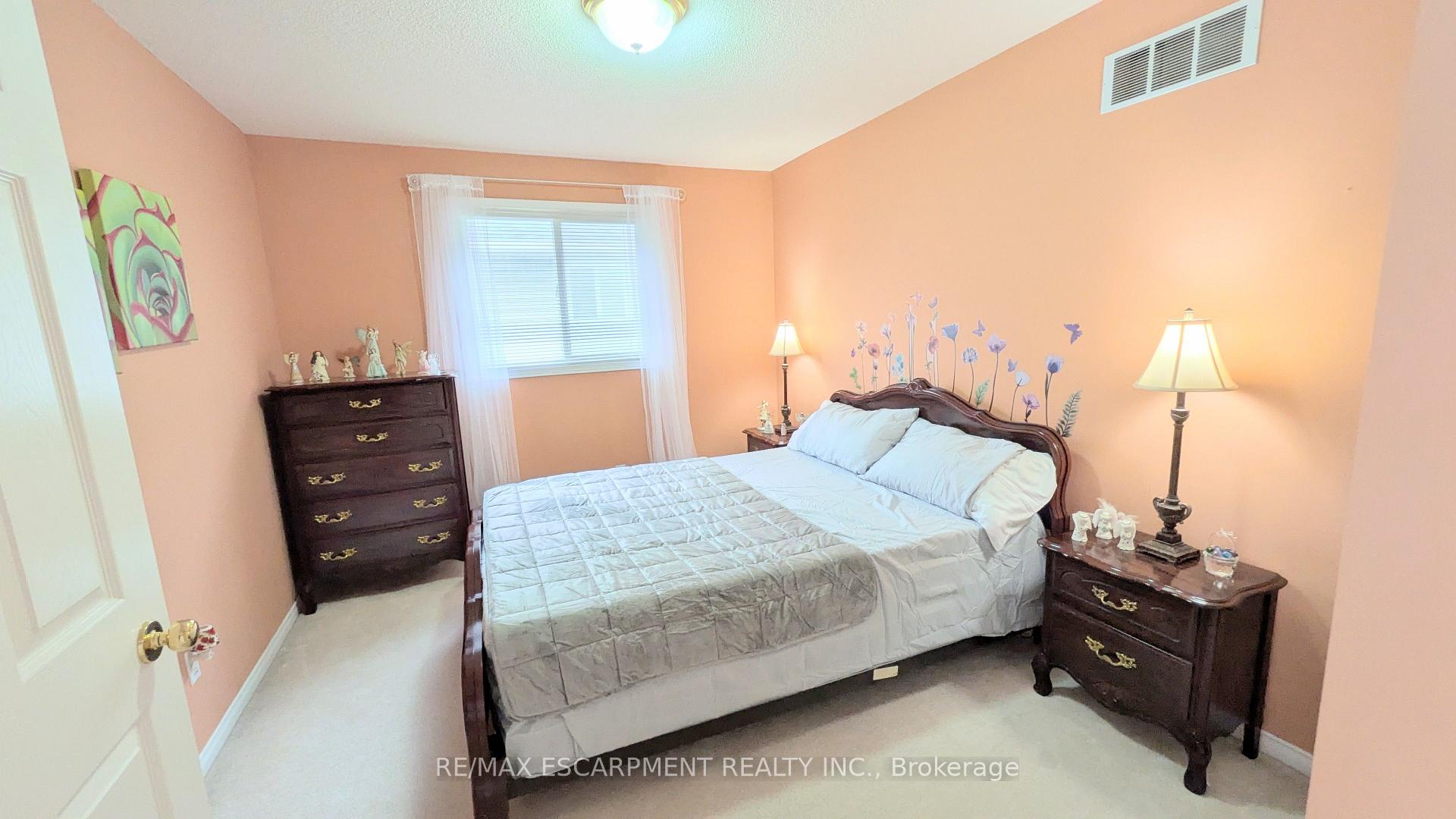 Photo 30 of 68 Benjamin Drive, Hamilton, Jerome — HOMEH