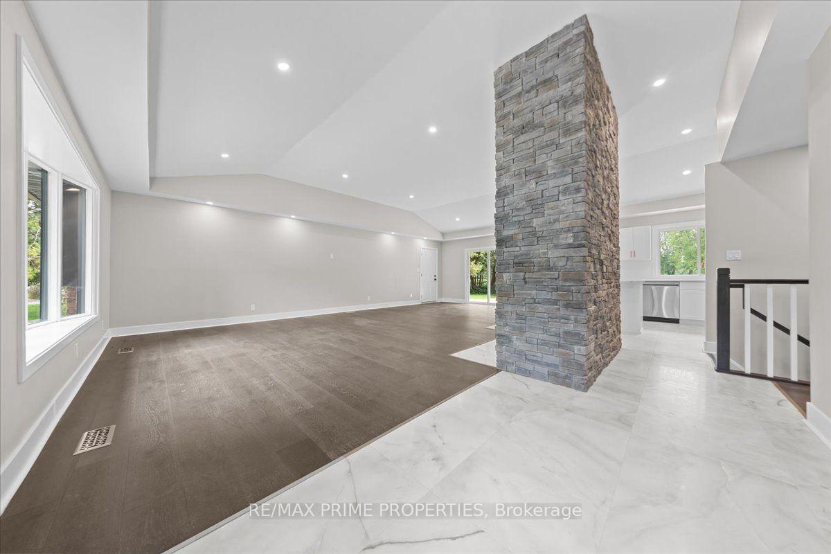 Photo 3 of 6636 Marina Drive, Ottawa, Manotick South to Roger Stevens — HOMEH