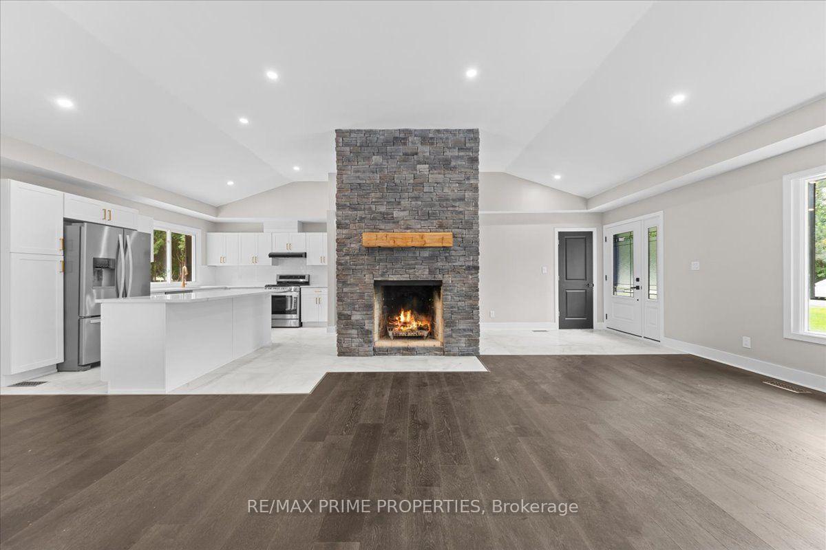 Photo 5 of 6636 Marina Drive, Ottawa, Manotick South to Roger Stevens — HOMEH