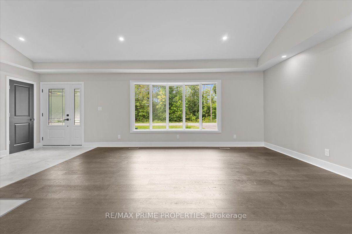 Photo 6 of 6636 Marina Drive, Ottawa, Manotick South to Roger Stevens — HOMEH