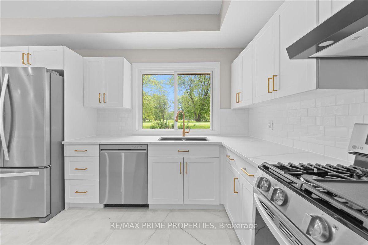 Photo 12 of 6636 Marina Drive, Ottawa, Manotick South to Roger Stevens — HOMEH