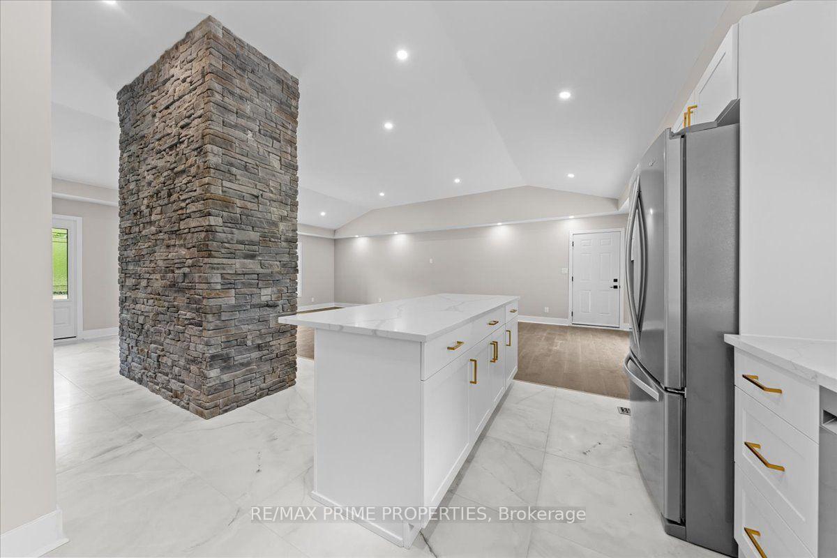 Photo 13 of 6636 Marina Drive, Ottawa, Manotick South to Roger Stevens — HOMEH