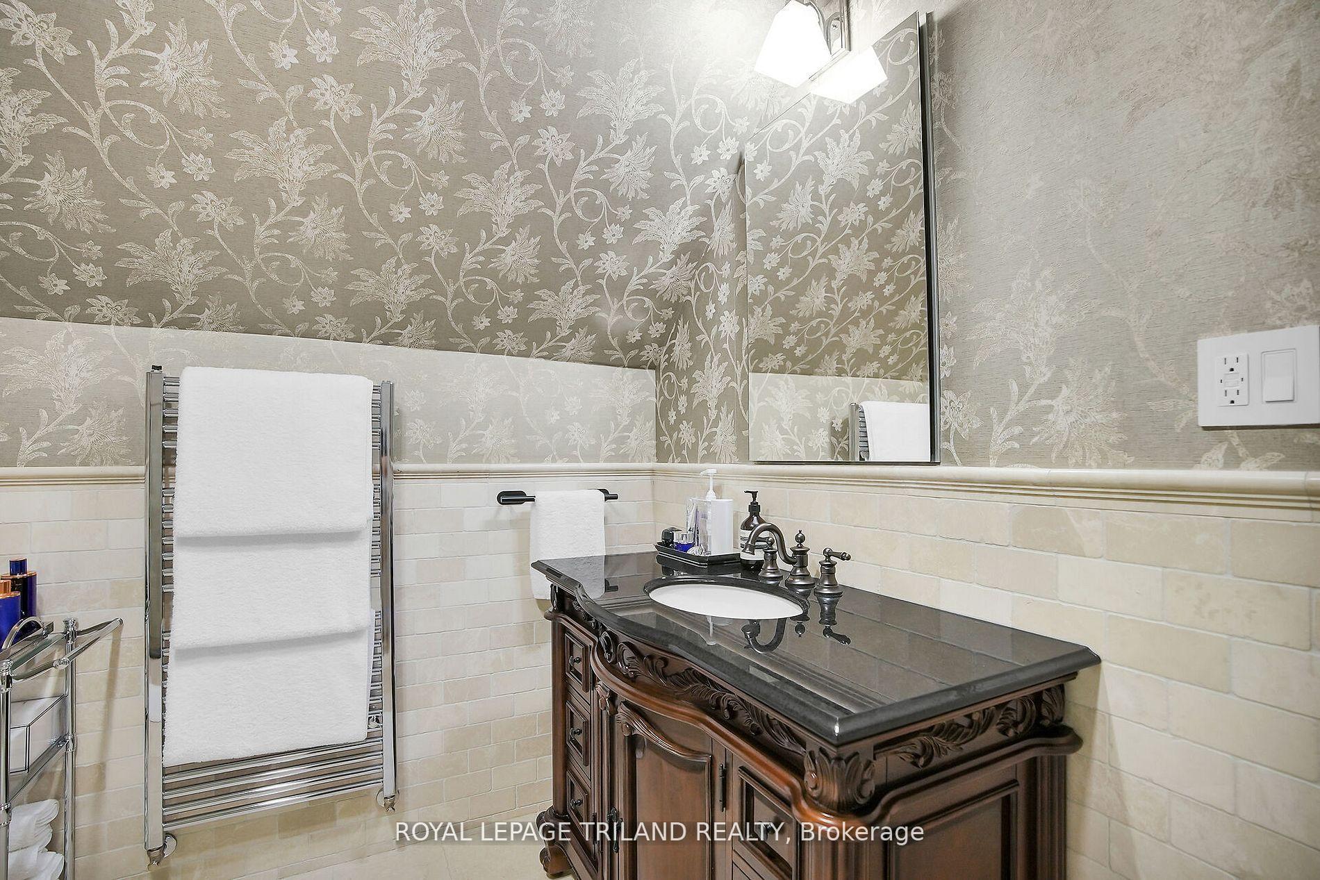 Photo 35 of 512 Colborne Street, London, East F — HOMEH