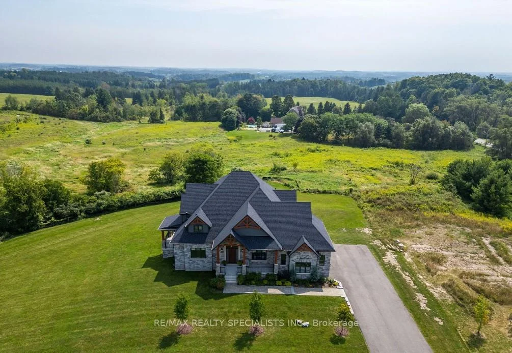 Photo 2 of 31 Ferrara Drive, Caledon, Palgrave — HOMEH