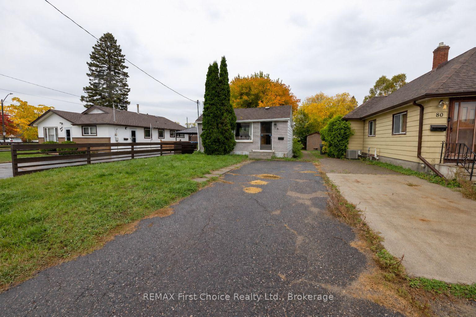 Photo 3 of 84 Penfold Street, Thunder Bay, Shuniah — HOMEH