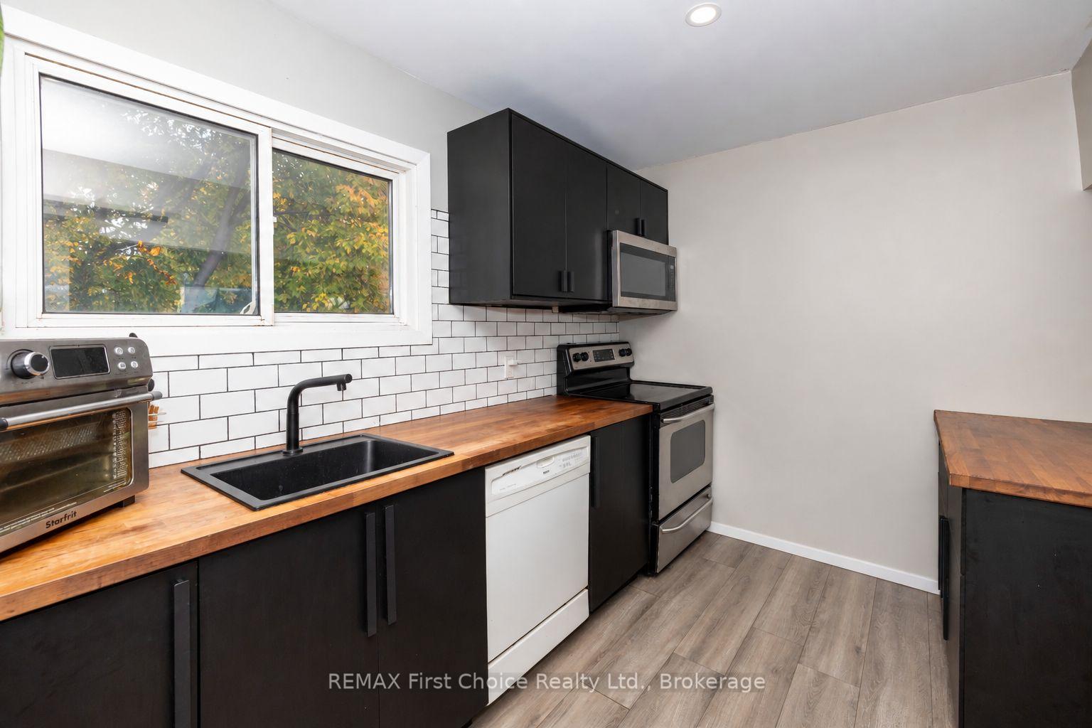 Photo 8 of 84 Penfold Street, Thunder Bay, Shuniah — HOMEH
