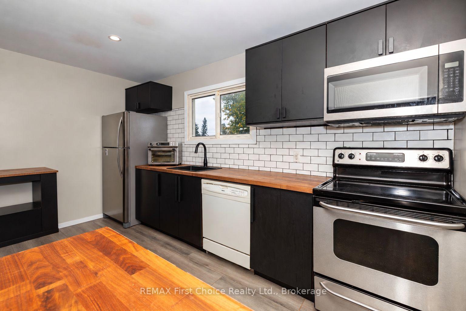 Photo 9 of 84 Penfold Street, Thunder Bay, Shuniah — HOMEH