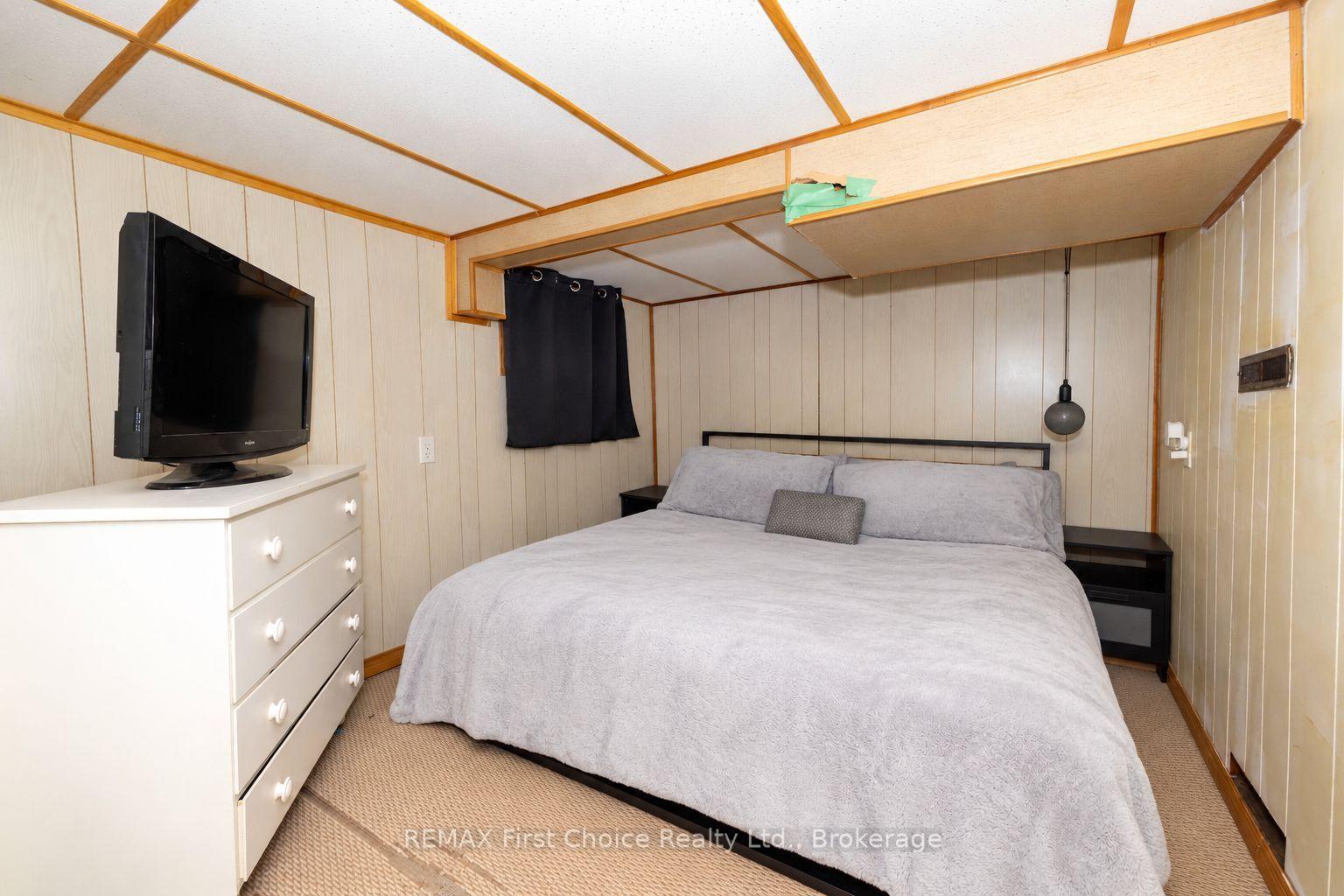 Photo 13 of 84 Penfold Street, Thunder Bay, Shuniah — HOMEH
