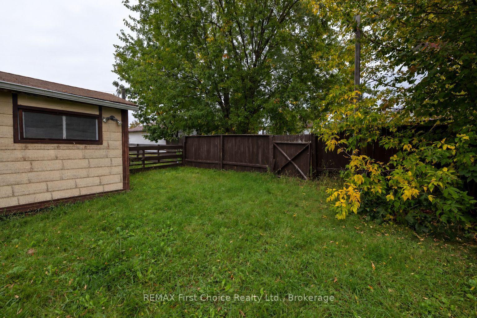 Photo 22 of 84 Penfold Street, Thunder Bay, Shuniah — HOMEH