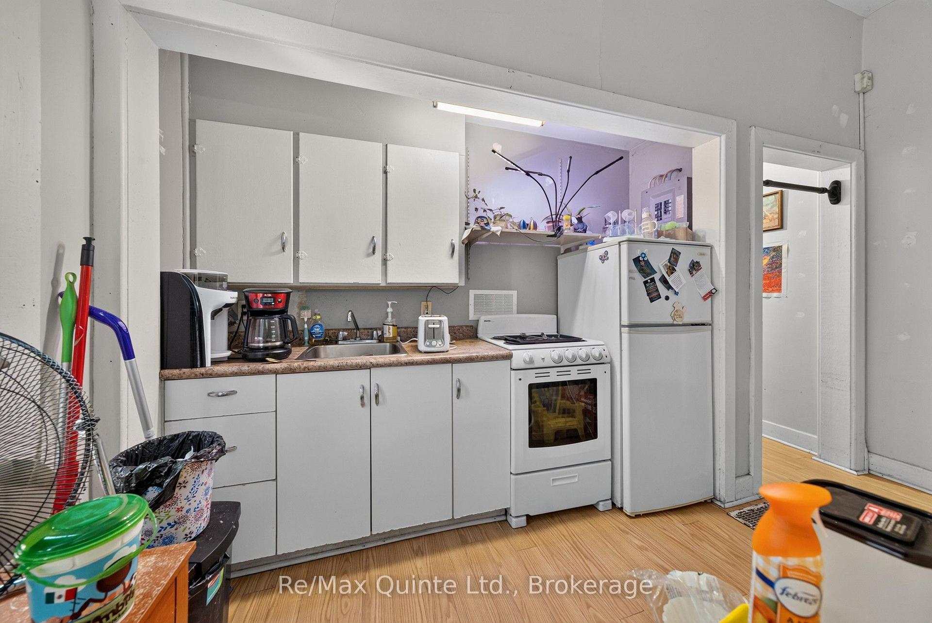 Photo 7 of Unit 3, 205 Charles Street, Belleville, Belleville Ward — HOMEH