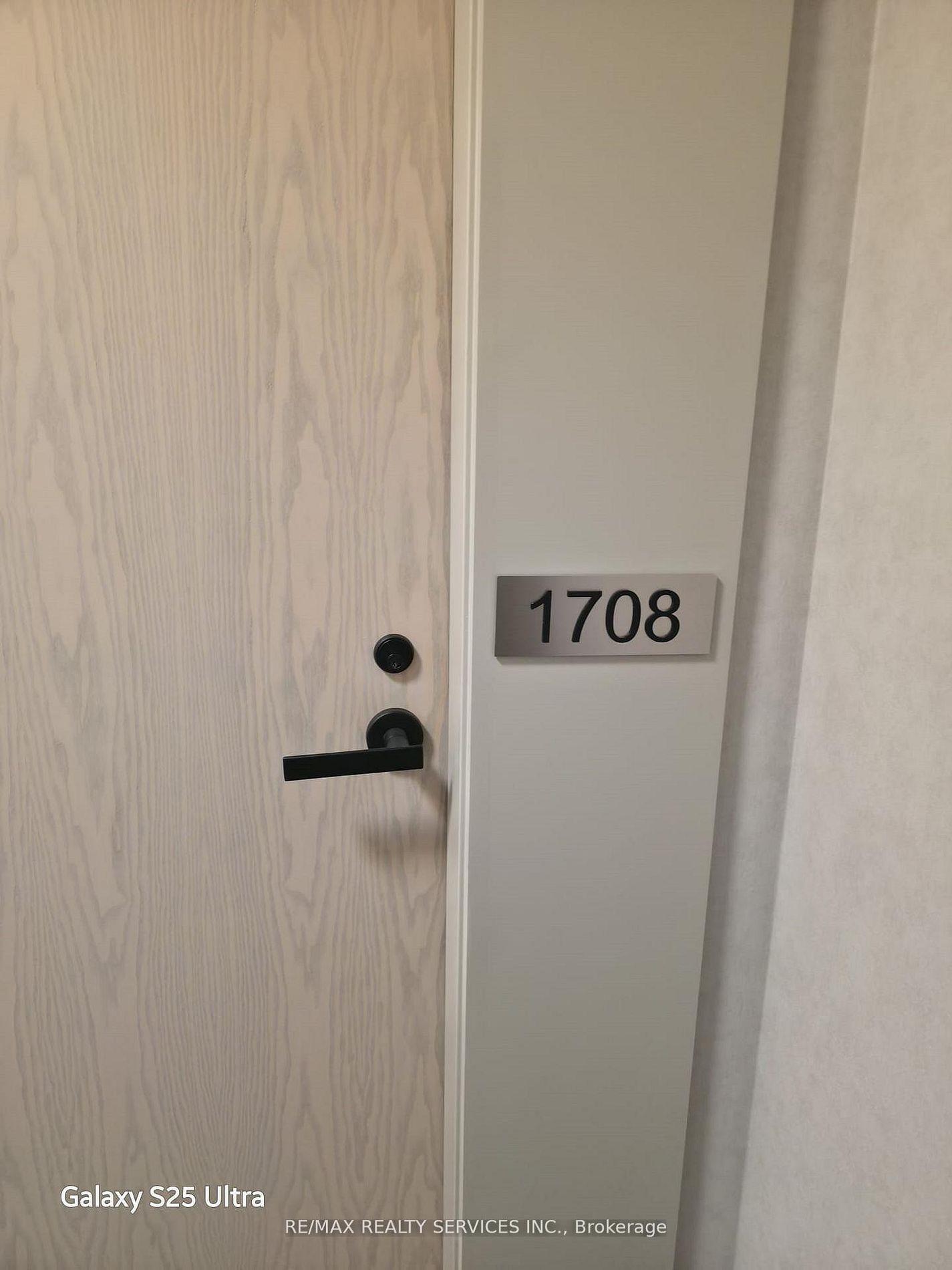 Photo 2 of Unit 1708, 8 Interchange Way, Vaughan, Vaughan Corporate Centre — HOMEH