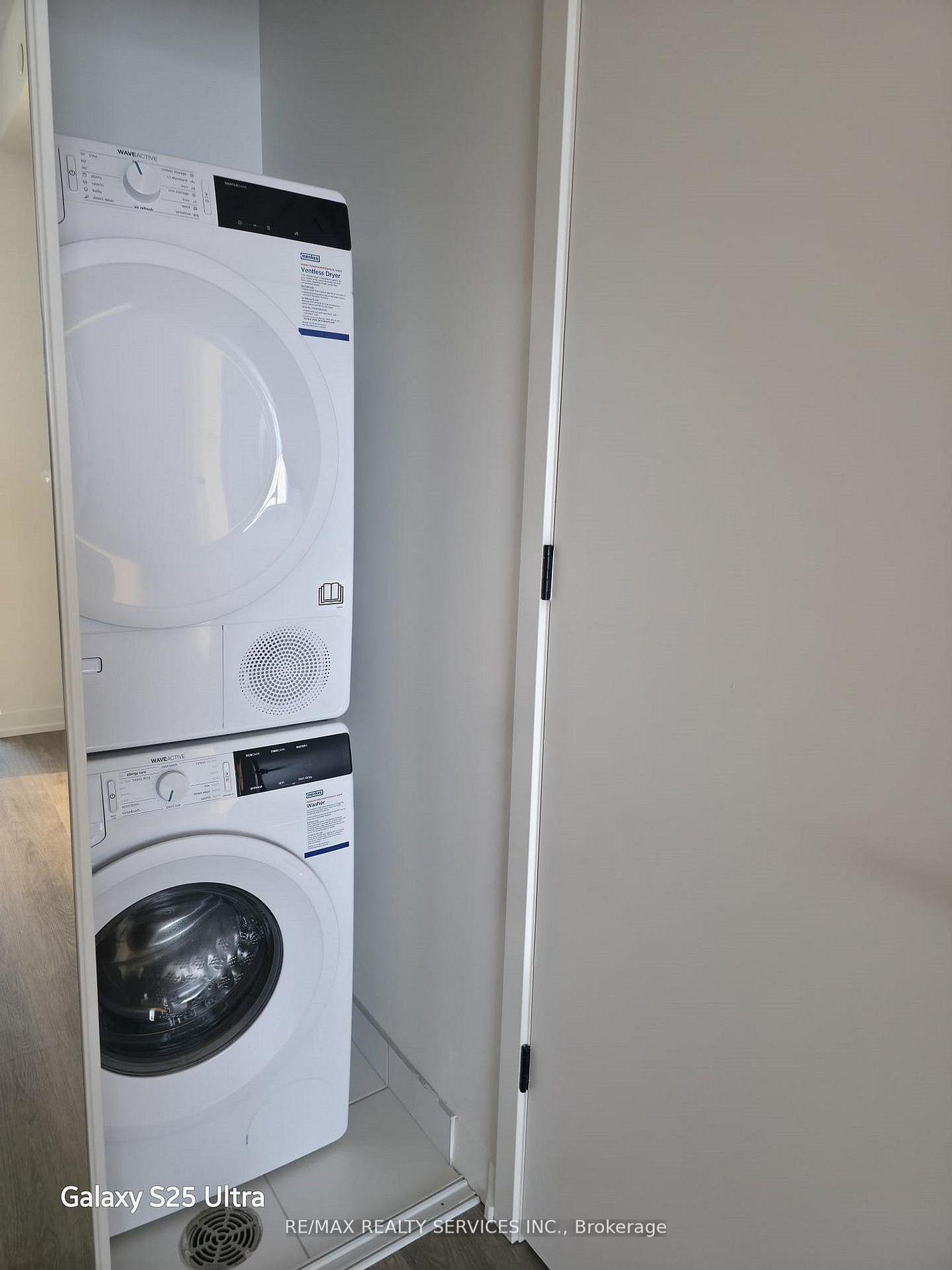 Photo 15 of Unit 1708, 8 Interchange Way, Vaughan, Vaughan Corporate Centre — HOMEH