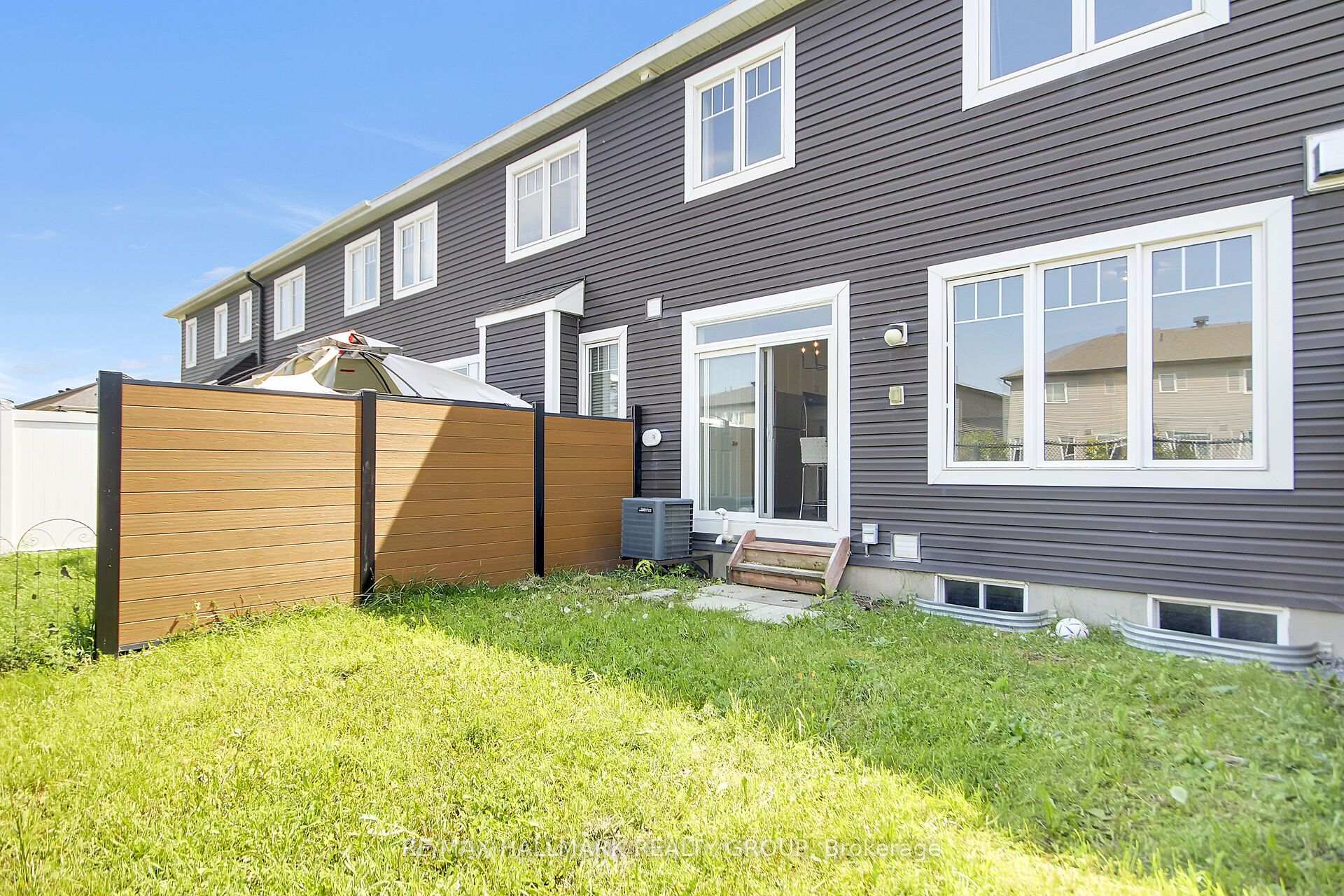 Photo 44 of 207 Willow Aster Circle, Ottawa, Avalon West — HOMEH