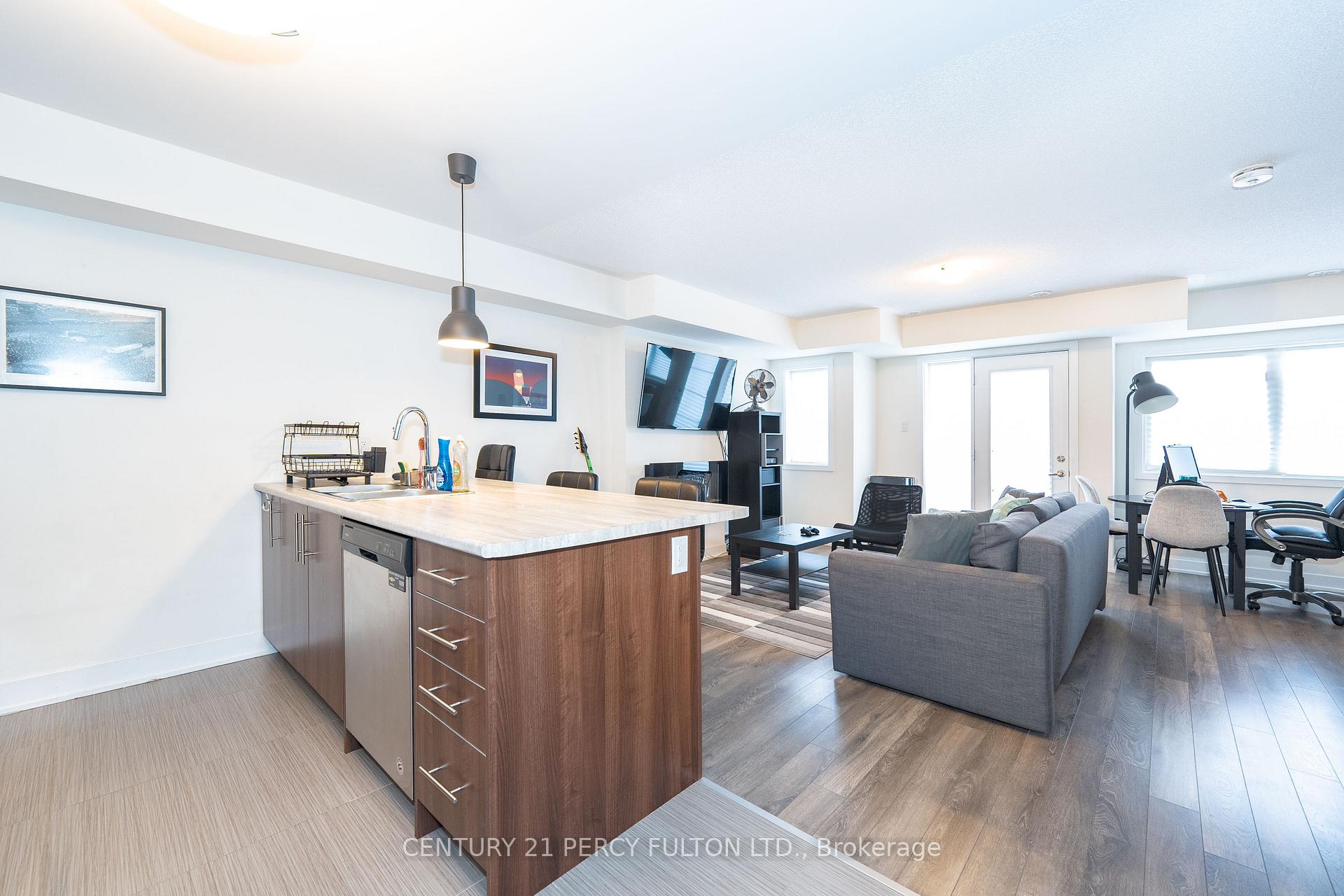 Photo 12 of 26 Pallock Hill Way, Whitby, Pringle Creek — HOMEH