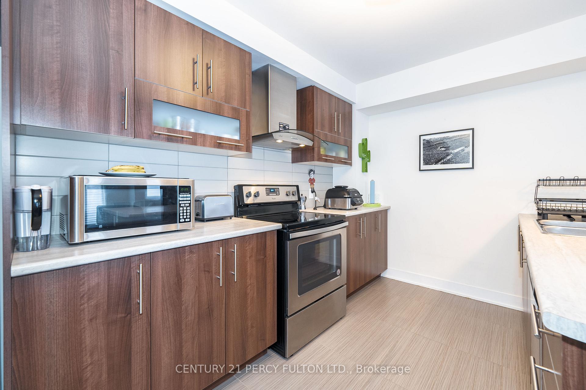 Photo 13 of 26 Pallock Hill Way, Whitby, Pringle Creek — HOMEH