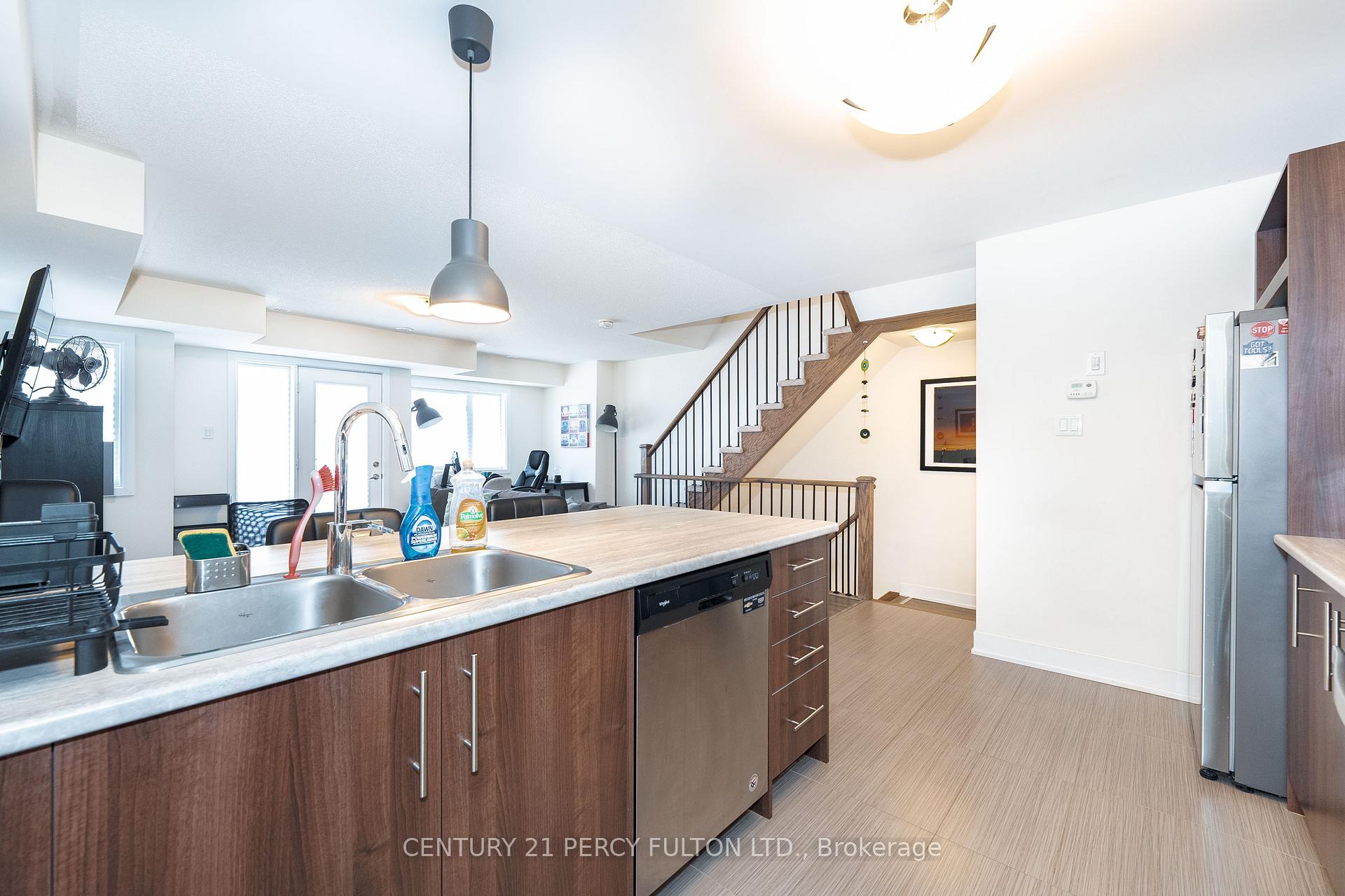 Photo 14 of 26 Pallock Hill Way, Whitby, Pringle Creek — HOMEH