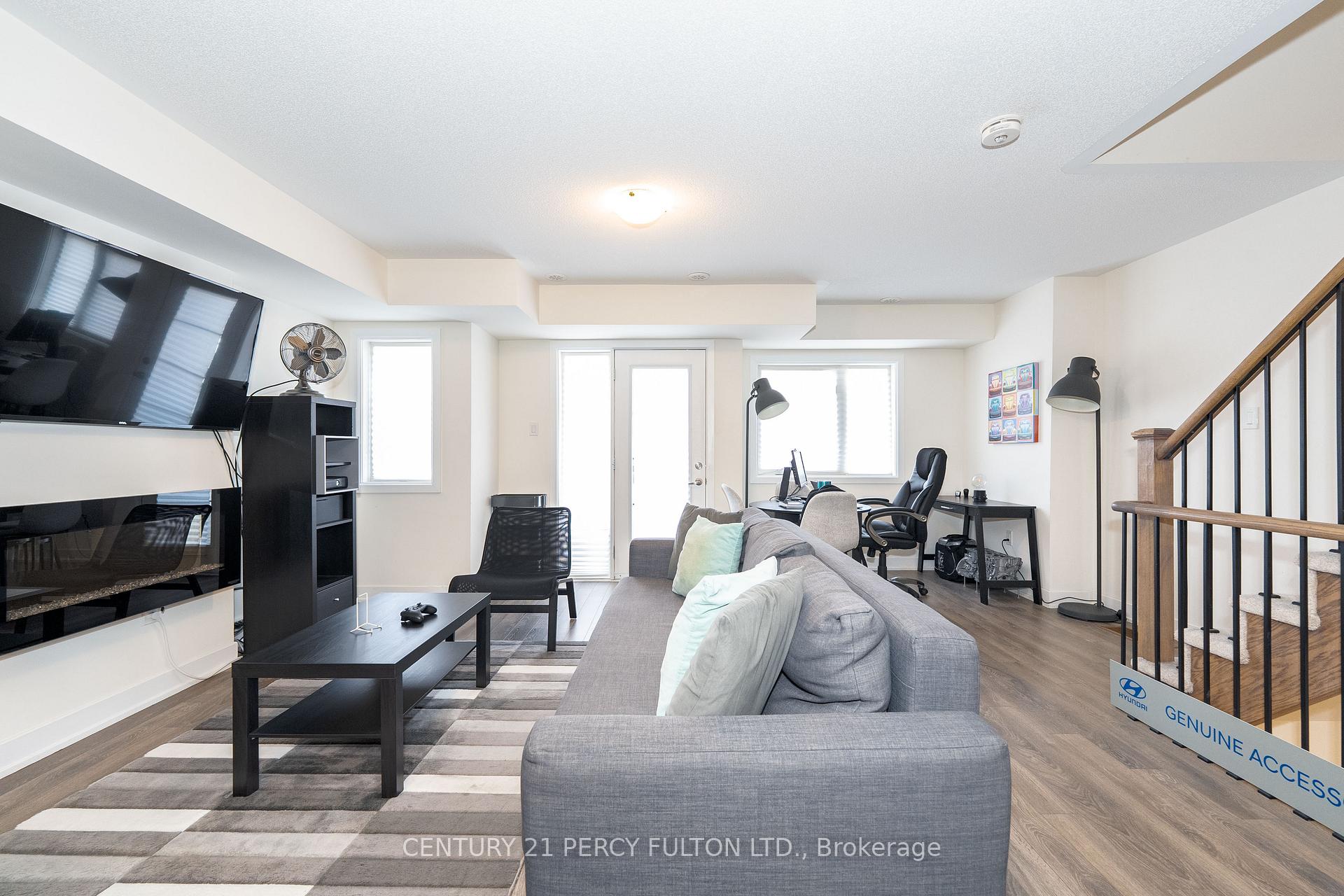 Photo 15 of 26 Pallock Hill Way, Whitby, Pringle Creek — HOMEH