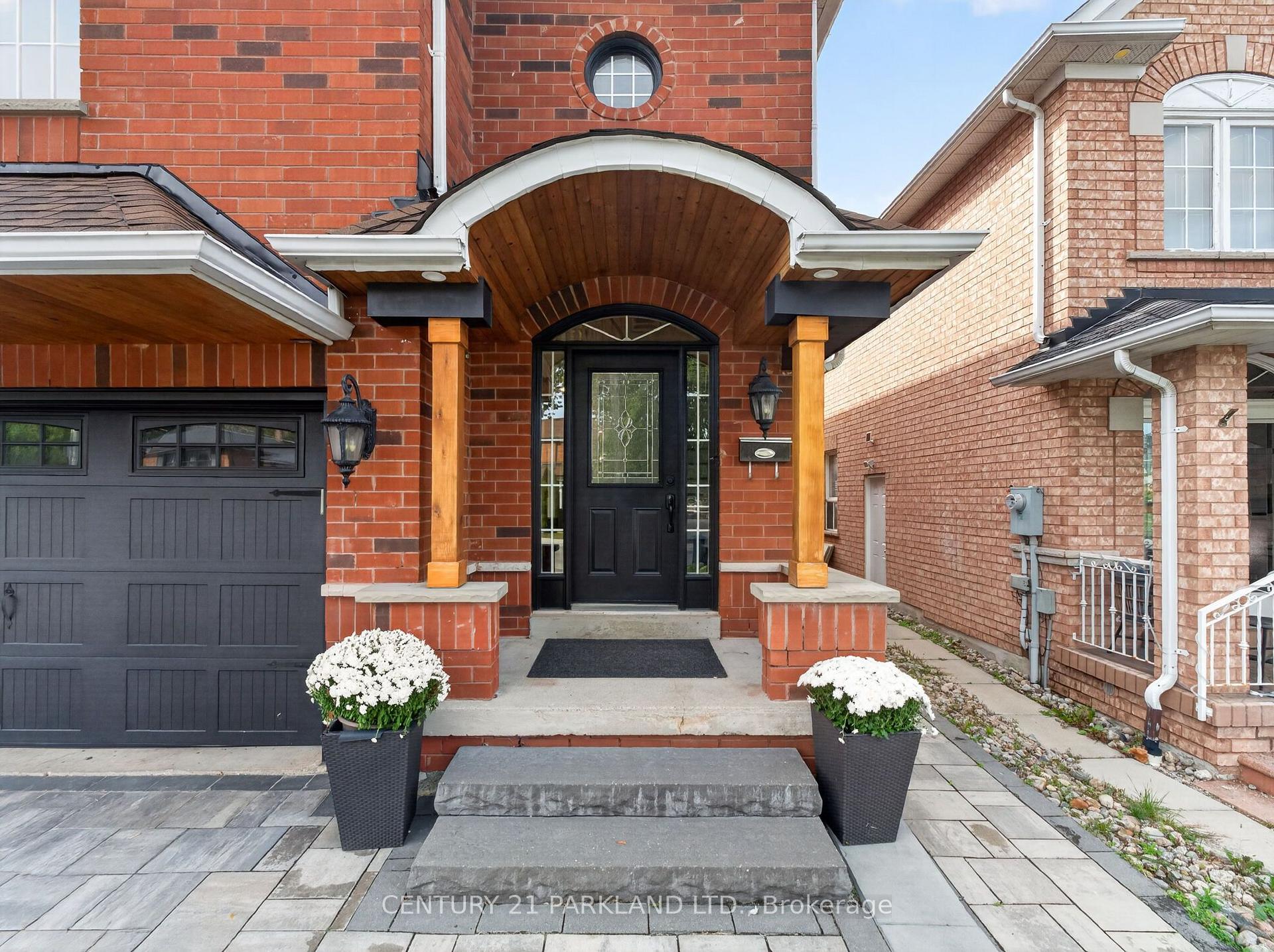 Photo 3 of 228 Rosemount Avenue, North York, Weston — HOMEH