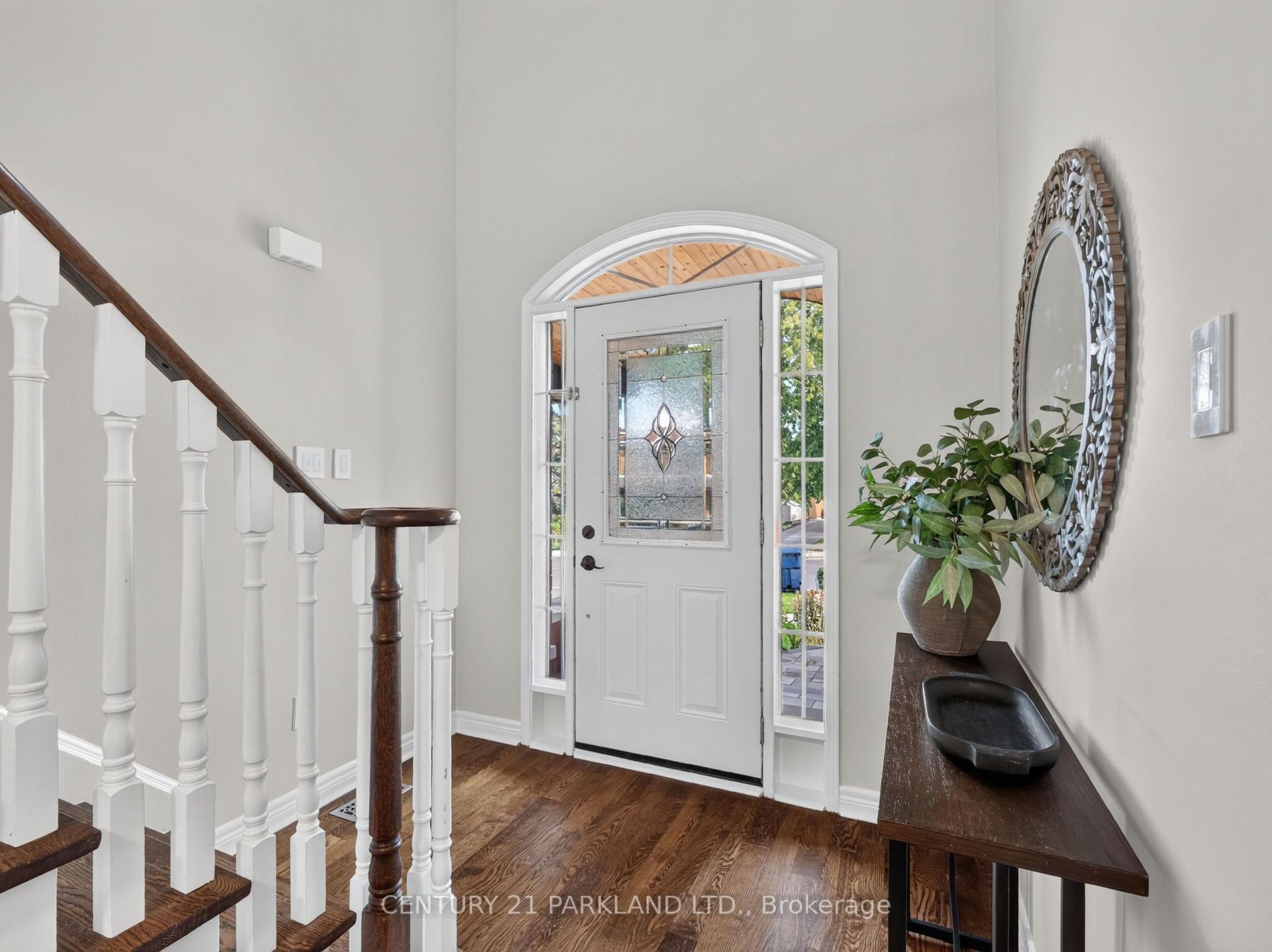 Photo 4 of 228 Rosemount Avenue, North York, Weston — HOMEH