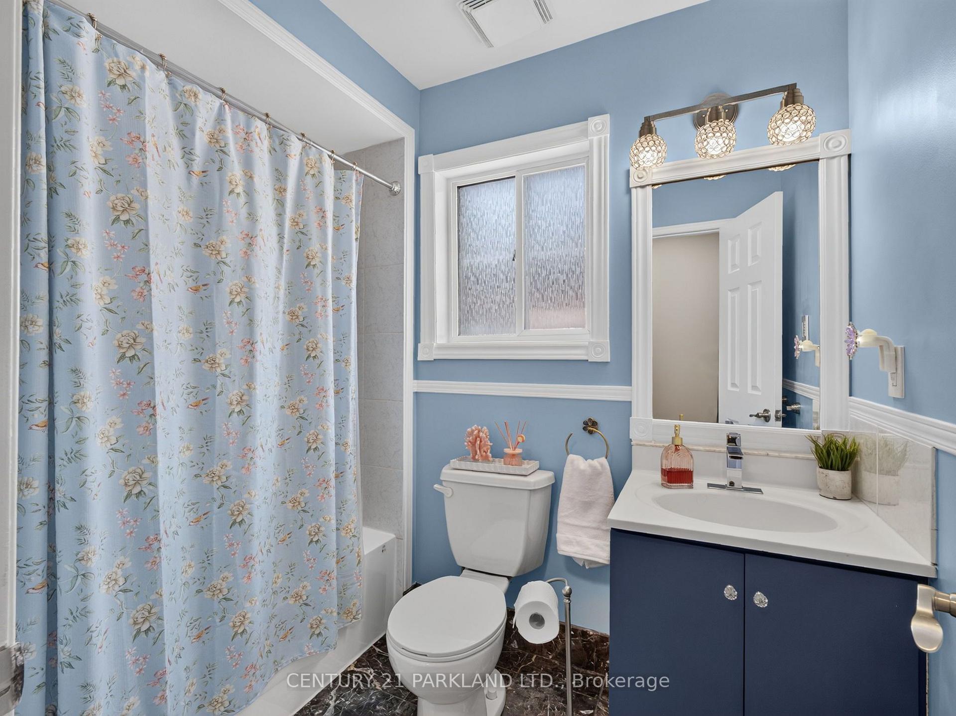 Photo 20 of 228 Rosemount Avenue, North York, Weston — HOMEH