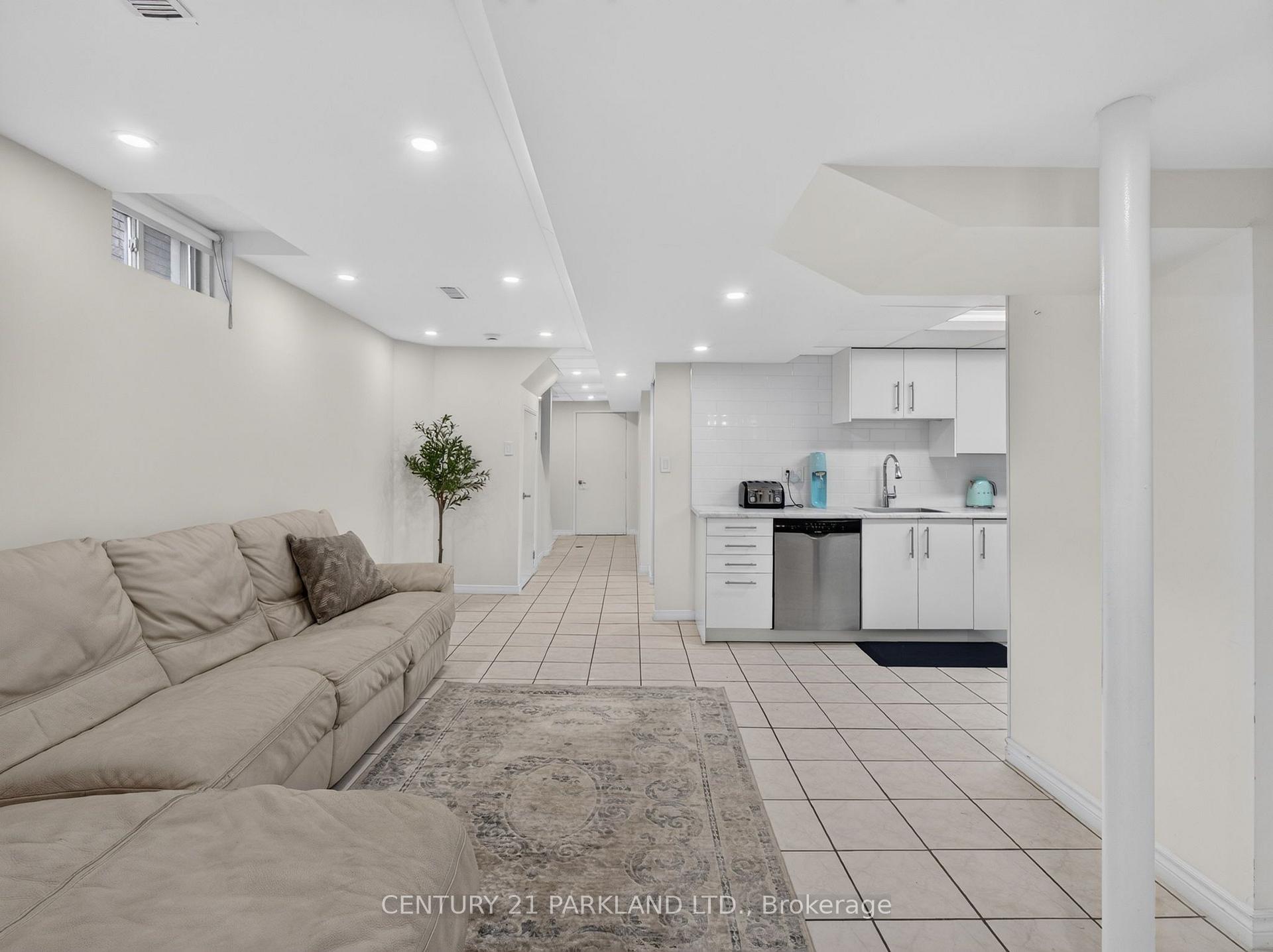 Photo 24 of 228 Rosemount Avenue, North York, Weston — HOMEH
