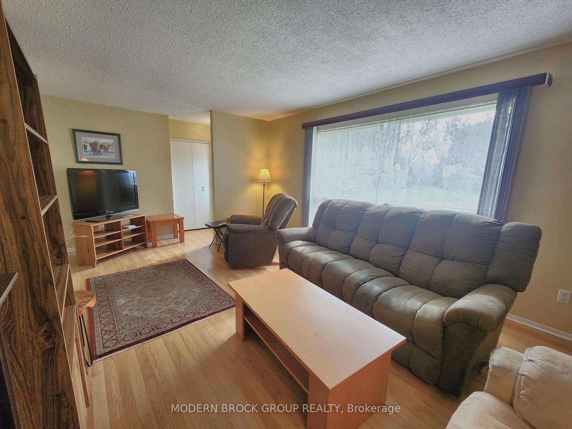 Photo 6 of 944 Mackenzie Road, Prescott, Prescott — HOMEH