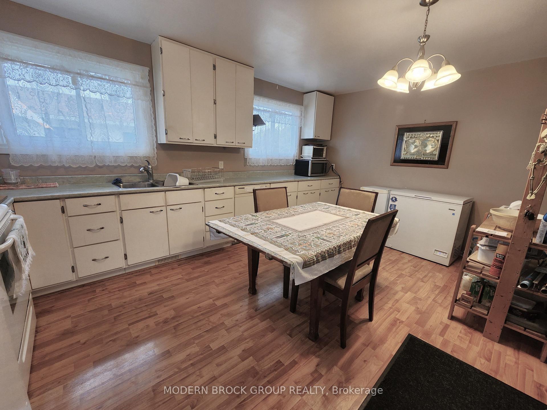Photo 12 of 944 Mackenzie Road, Prescott, Prescott — HOMEH