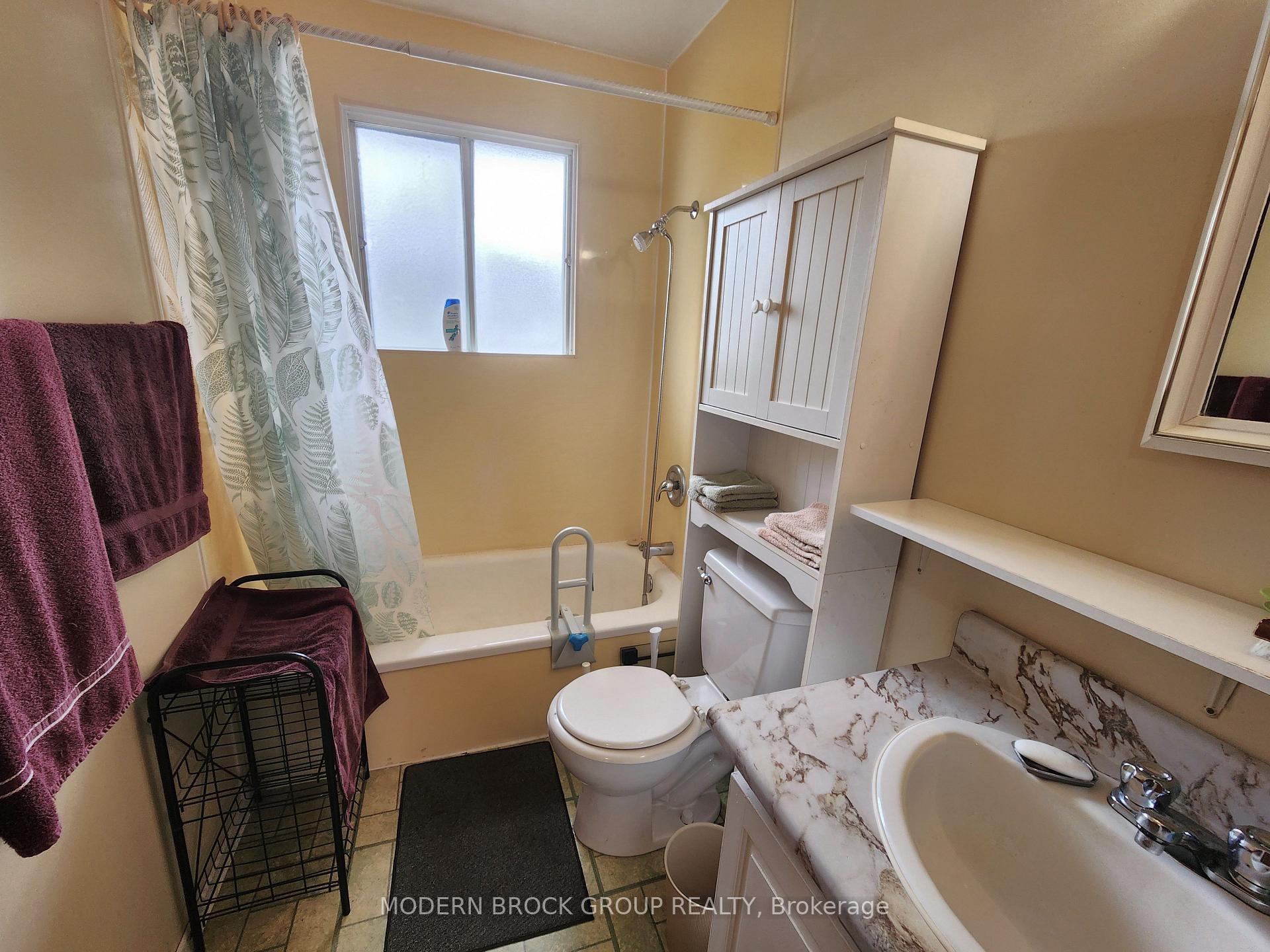 Photo 19 of 944 Mackenzie Road, Prescott, Prescott — HOMEH