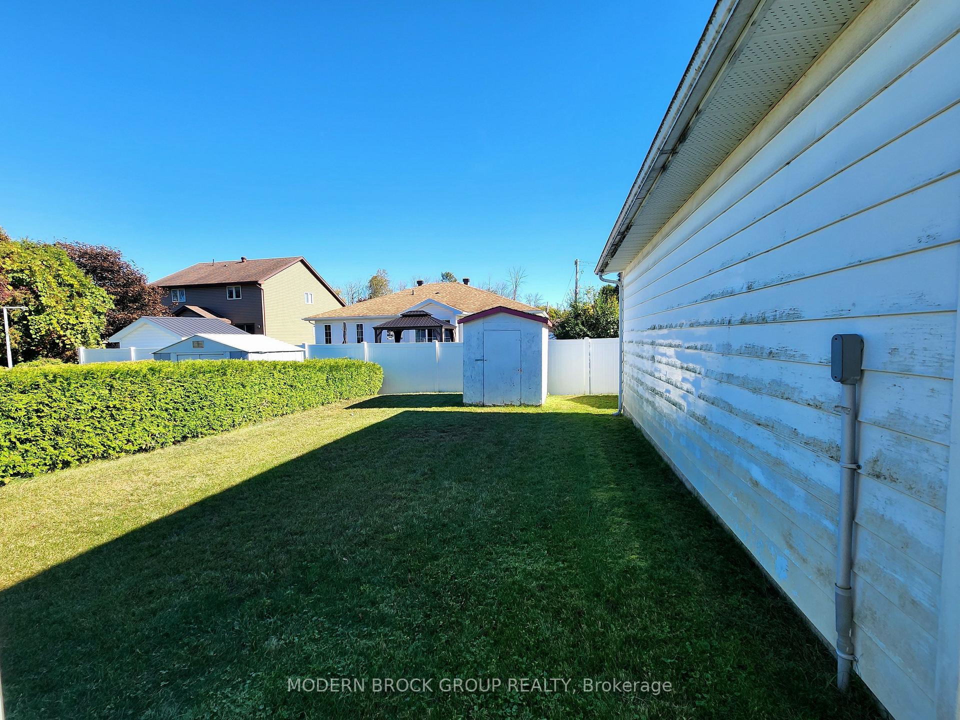 Photo 41 of 944 Mackenzie Road, Prescott, Prescott — HOMEH