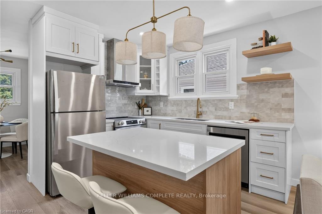 Photo 7 of 43 Brucedale Avenue E, Hamilton, Centremount — HOMEH